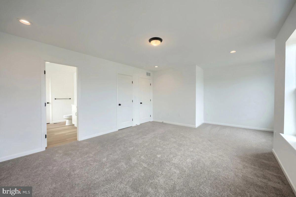 HICKORY POINTE - Residential