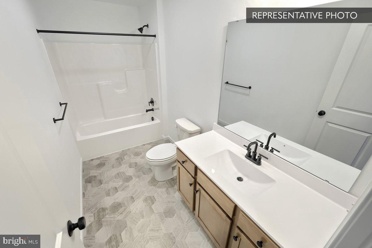 HICKORY POINTE - Residential