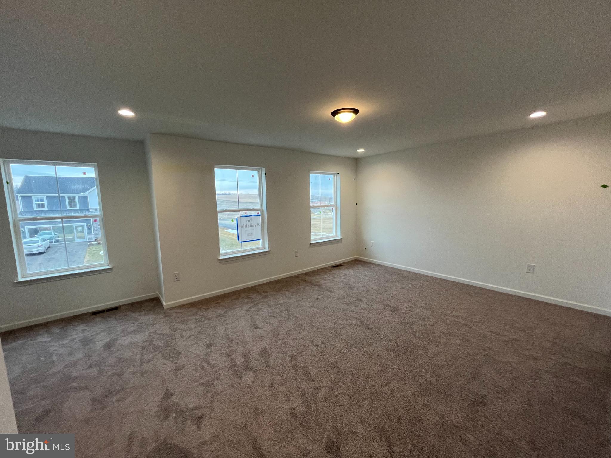 HICKORY POINTE - Residential