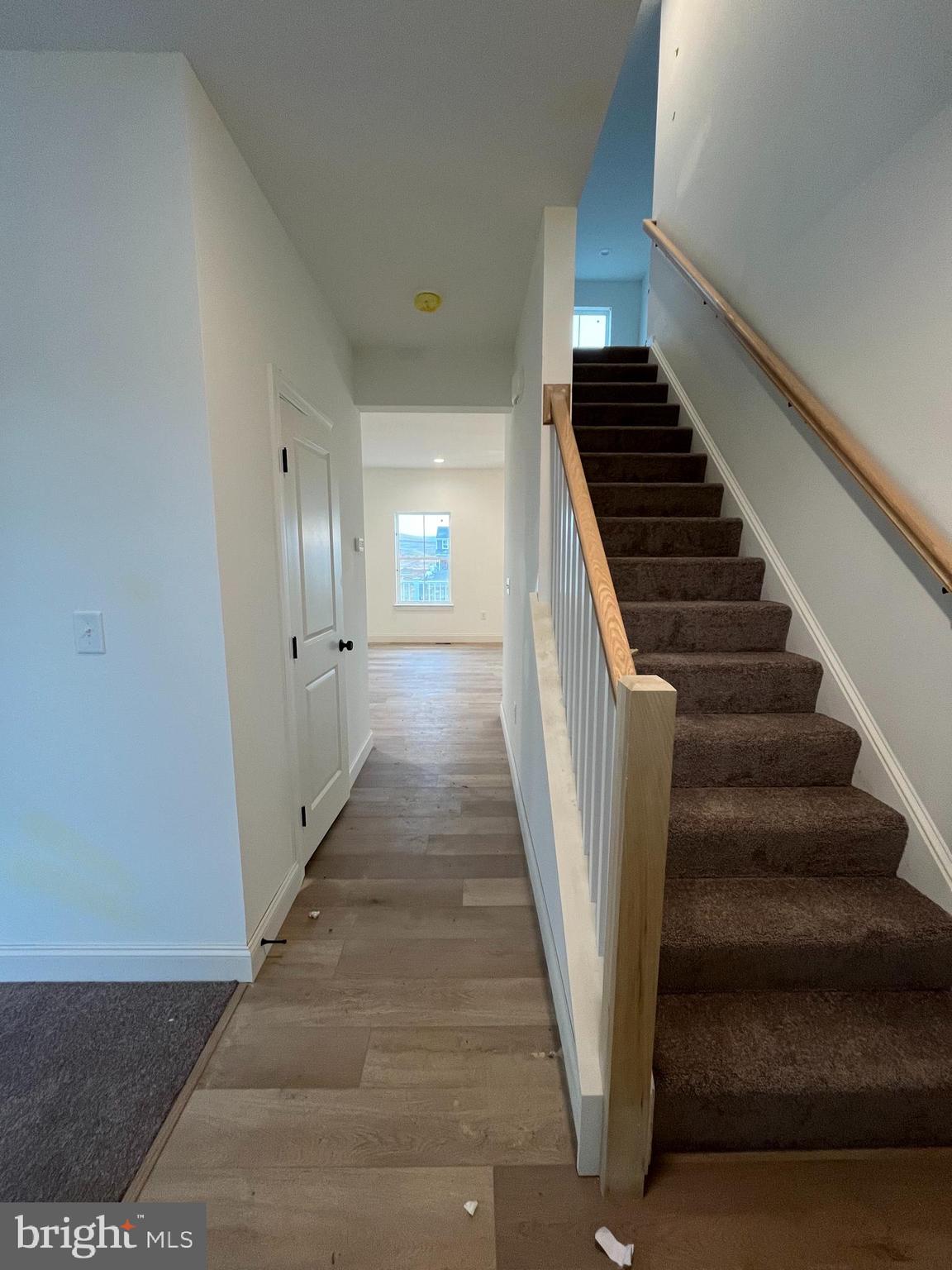 HICKORY POINTE - Residential