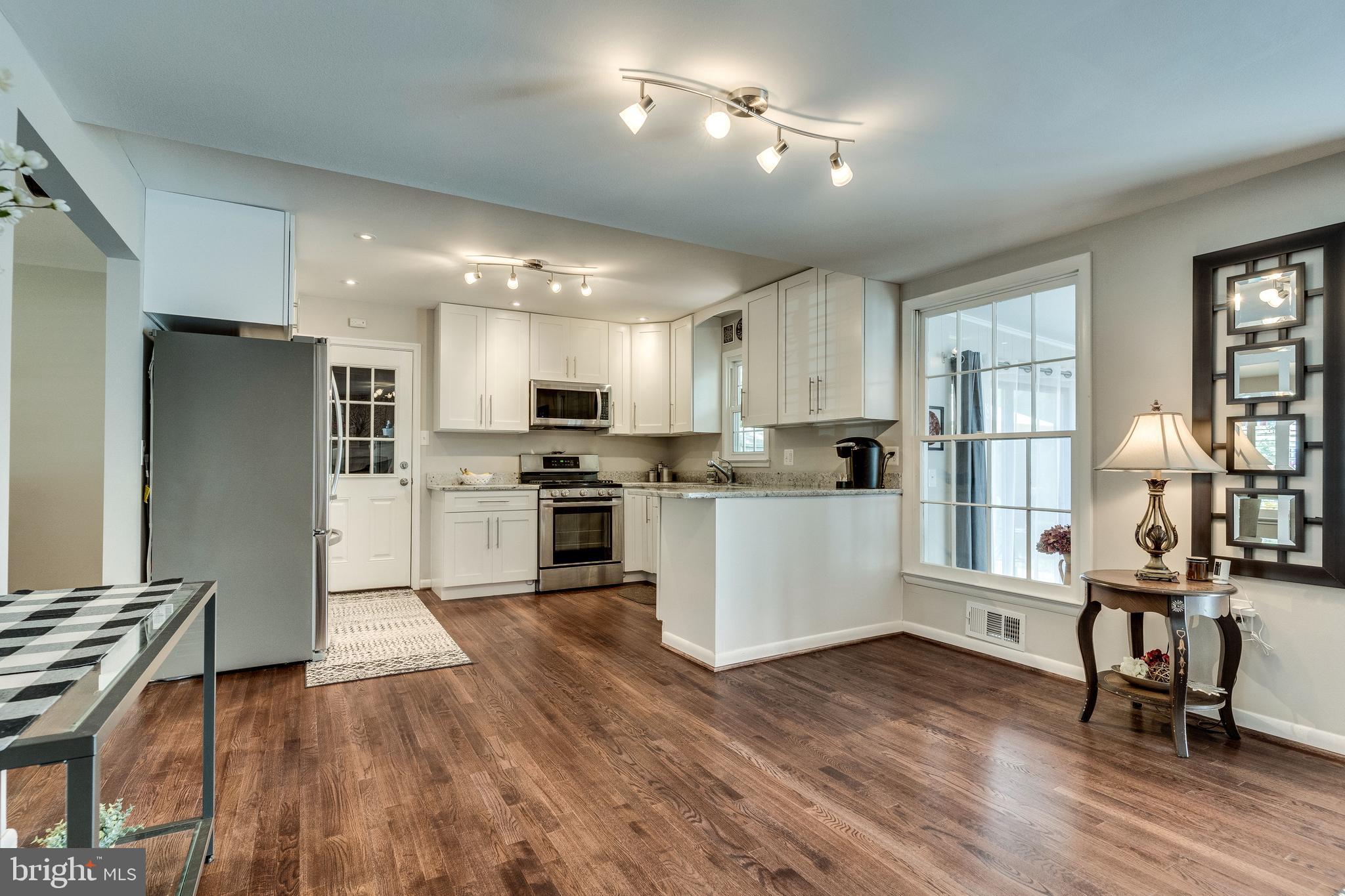 MOUNT VERNON MANOR - Residential