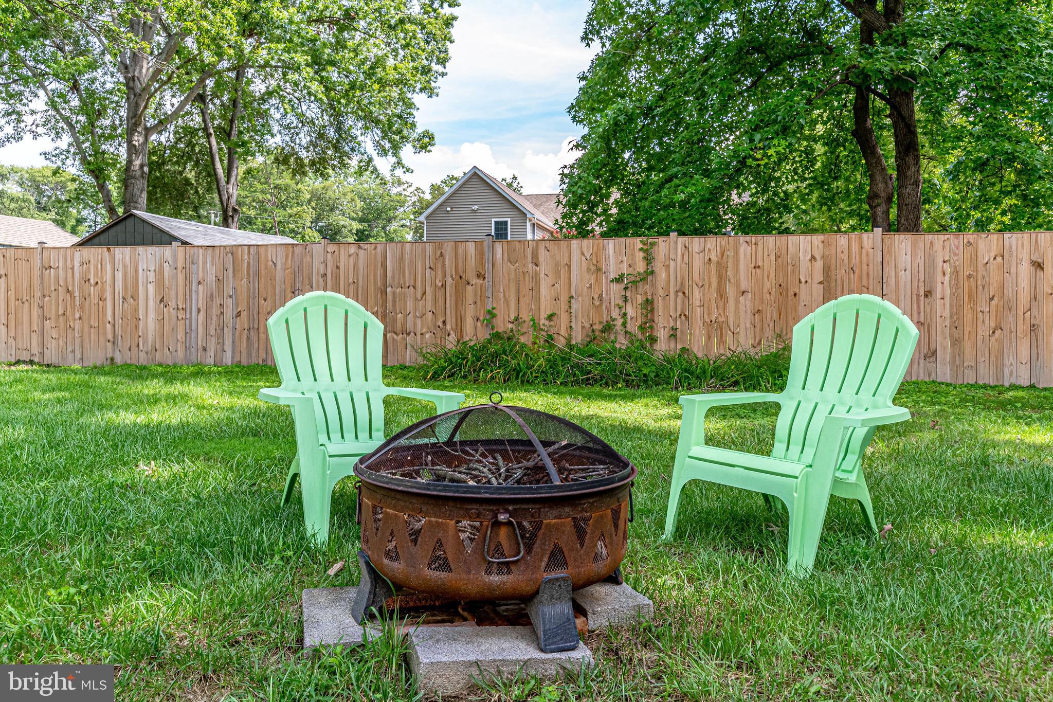 MOUNT VERNON MANOR - Residential