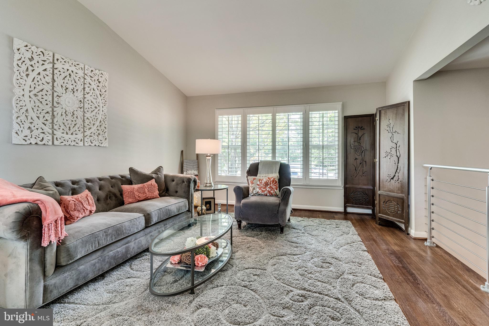 MOUNT VERNON MANOR - Residential