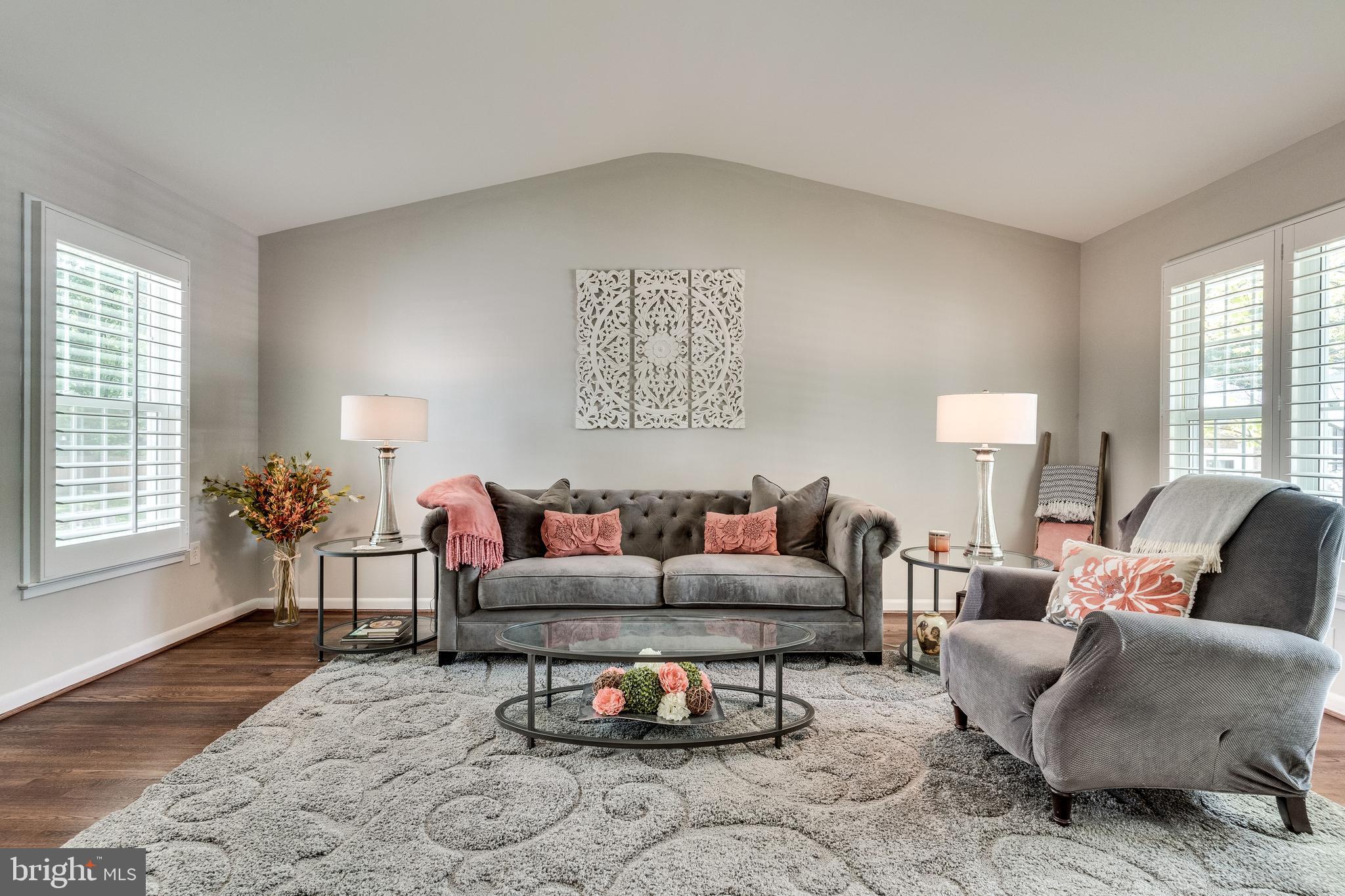 MOUNT VERNON MANOR - Residential