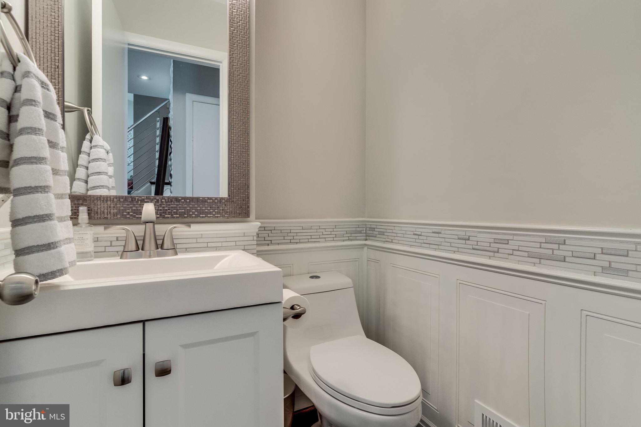 MOUNT VERNON MANOR - Residential