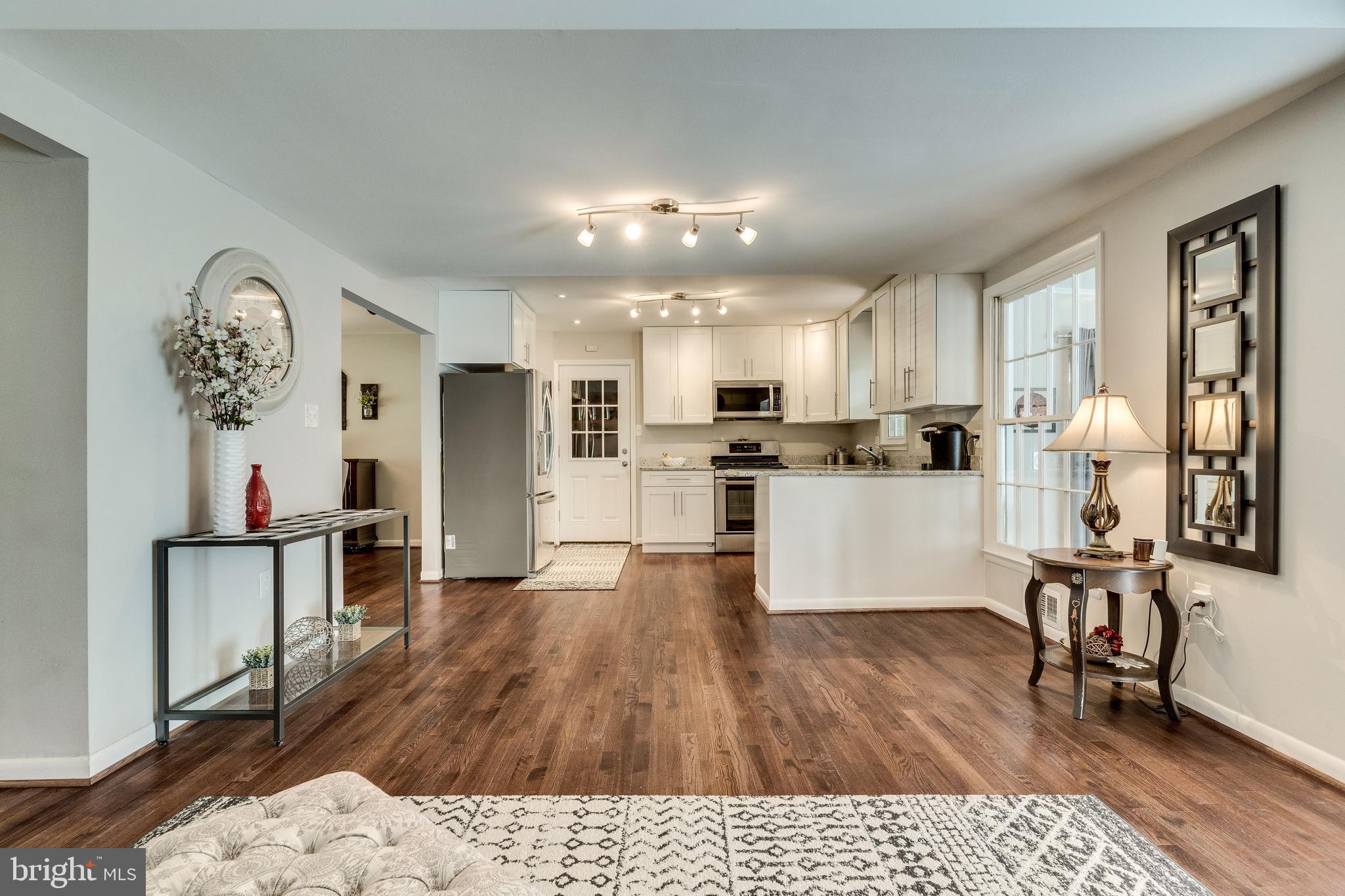 MOUNT VERNON MANOR - Residential