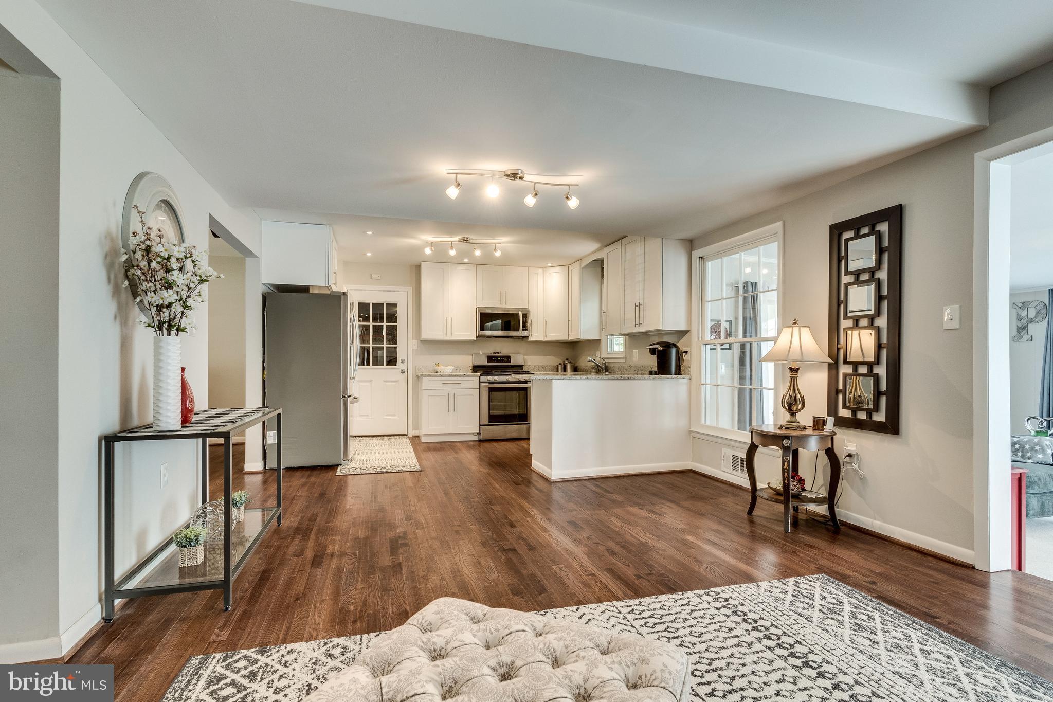 MOUNT VERNON MANOR - Residential