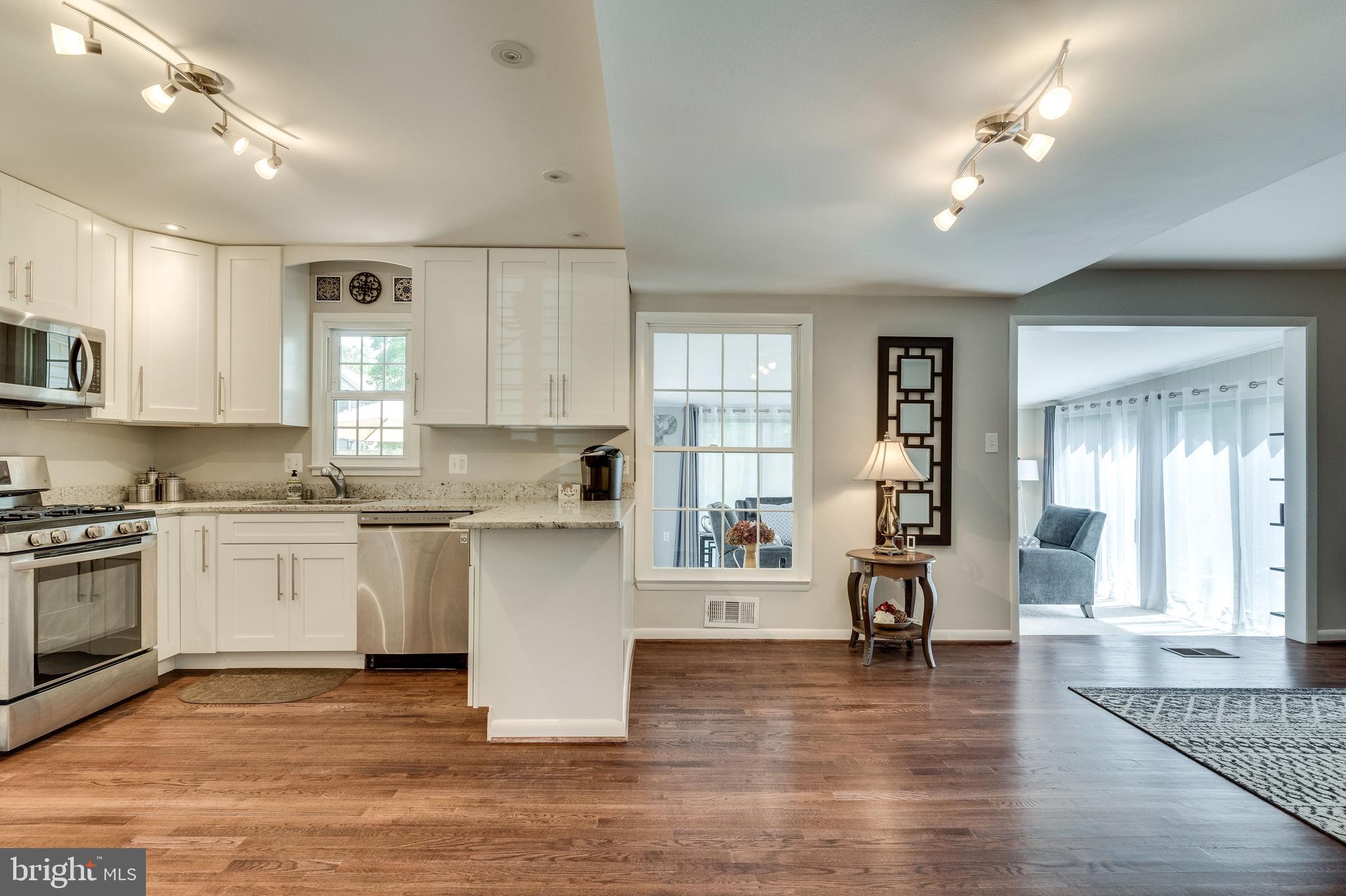 MOUNT VERNON MANOR - Residential