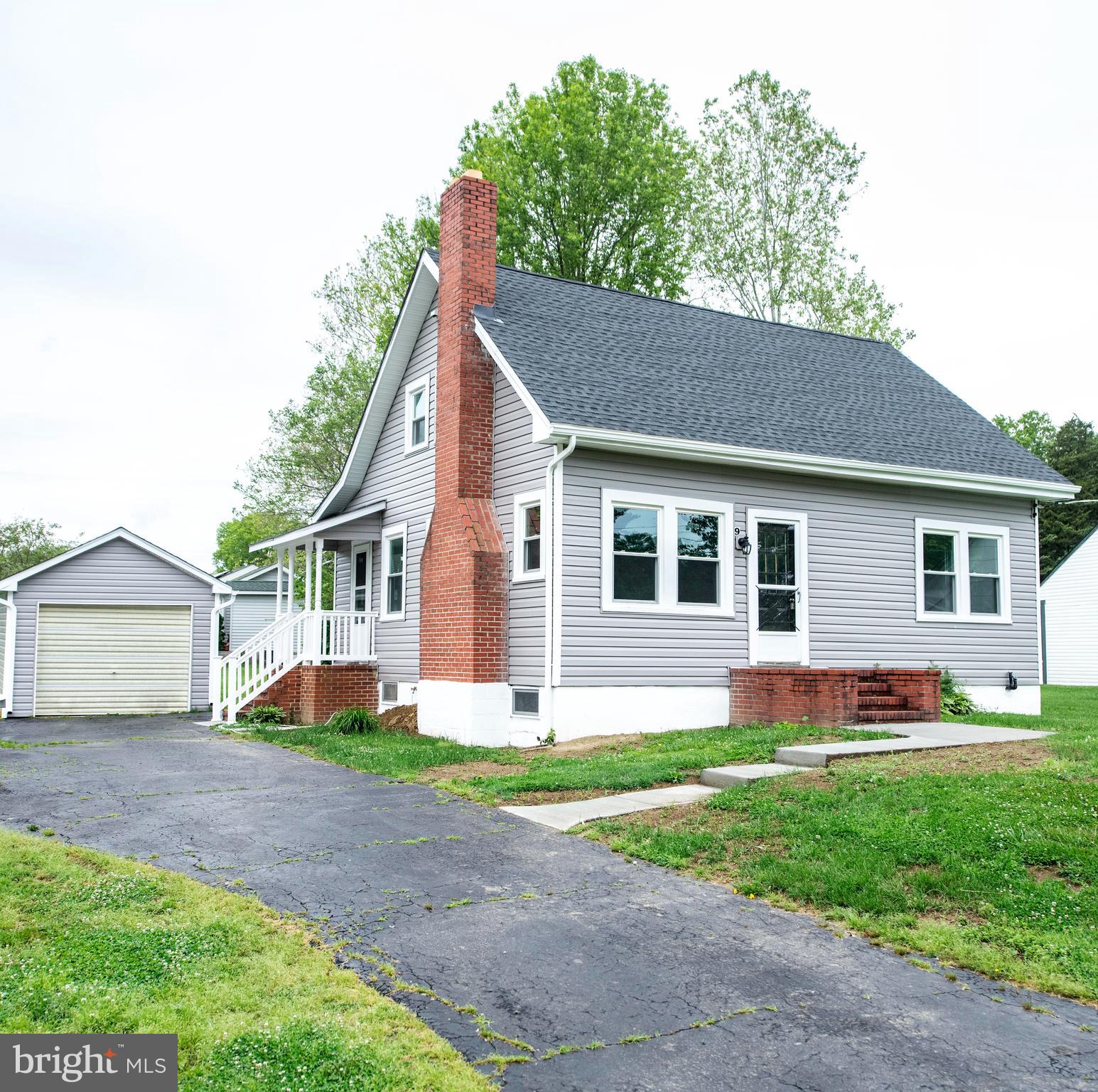 HACKS POINT - Residential