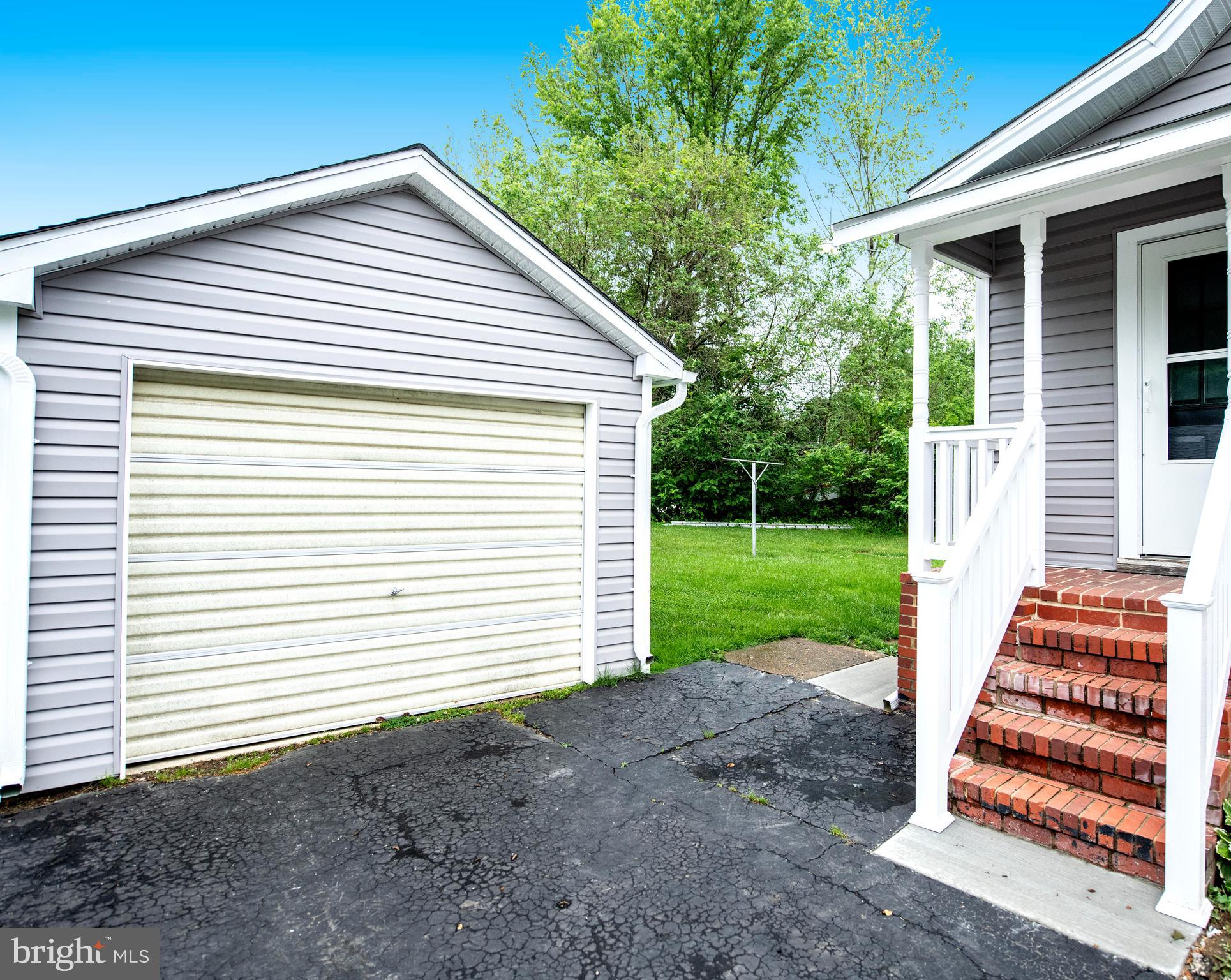 HACKS POINT - Residential