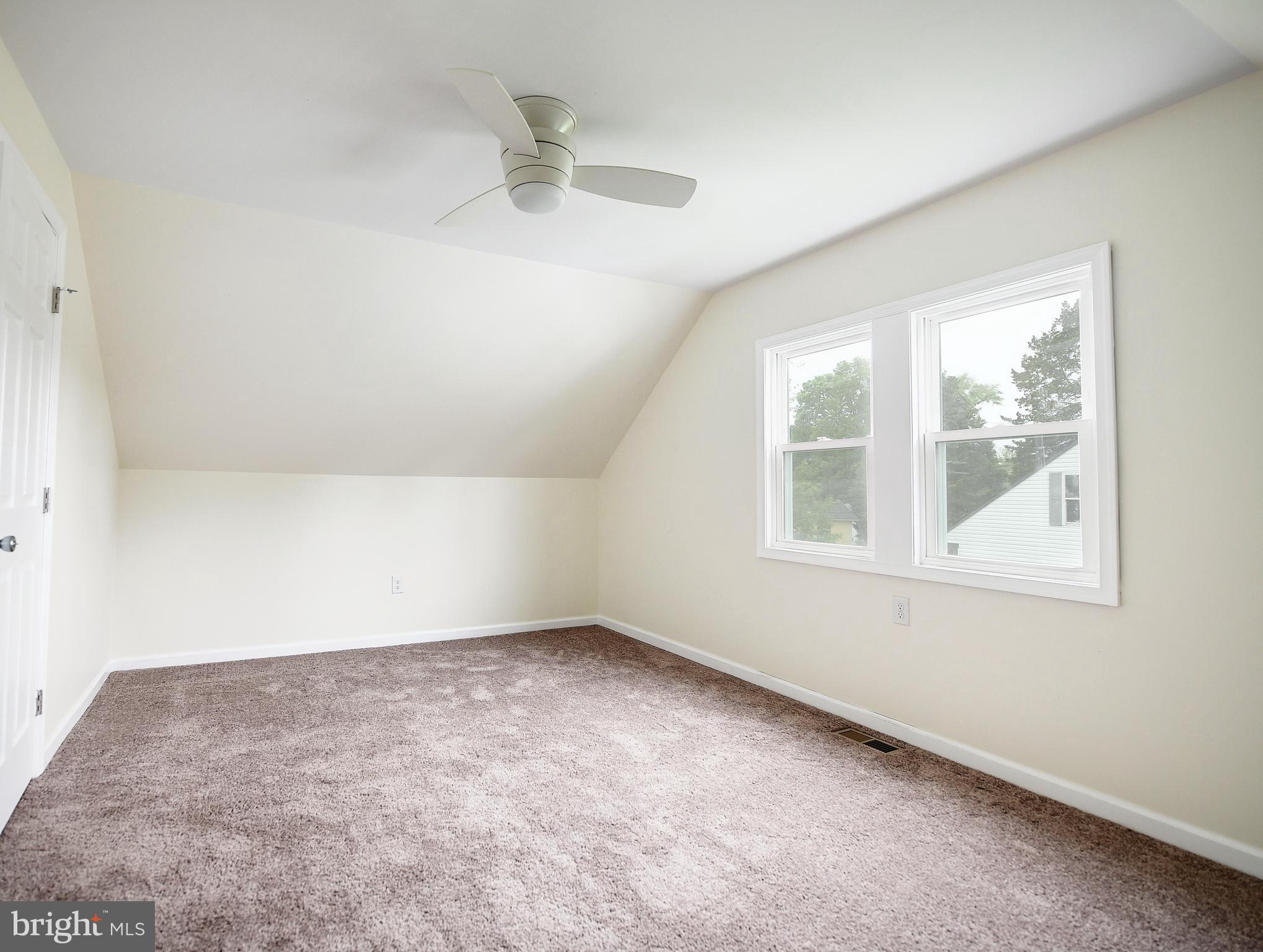 HACKS POINT - Residential