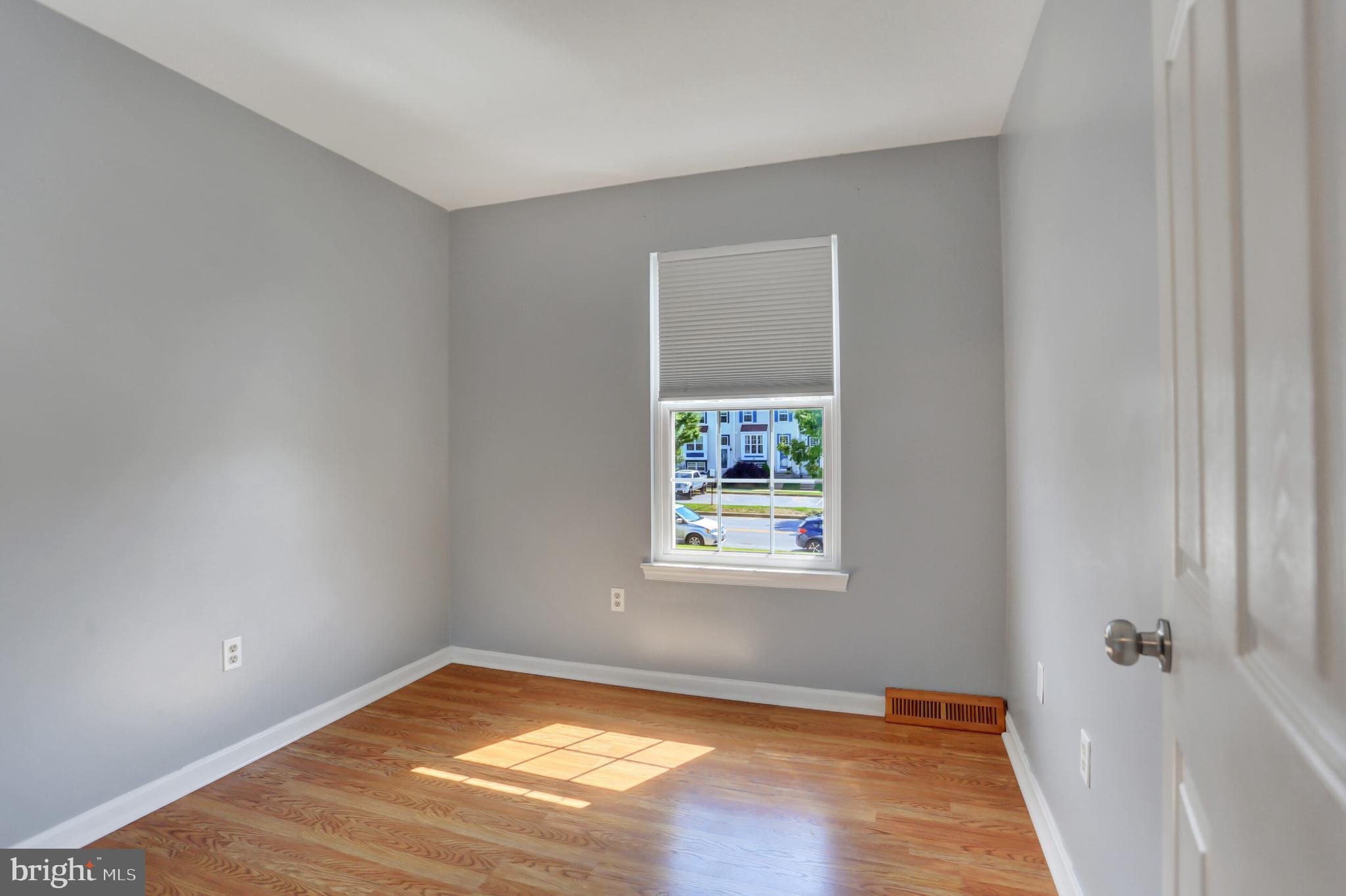 ROBERTS FIELD - Residential