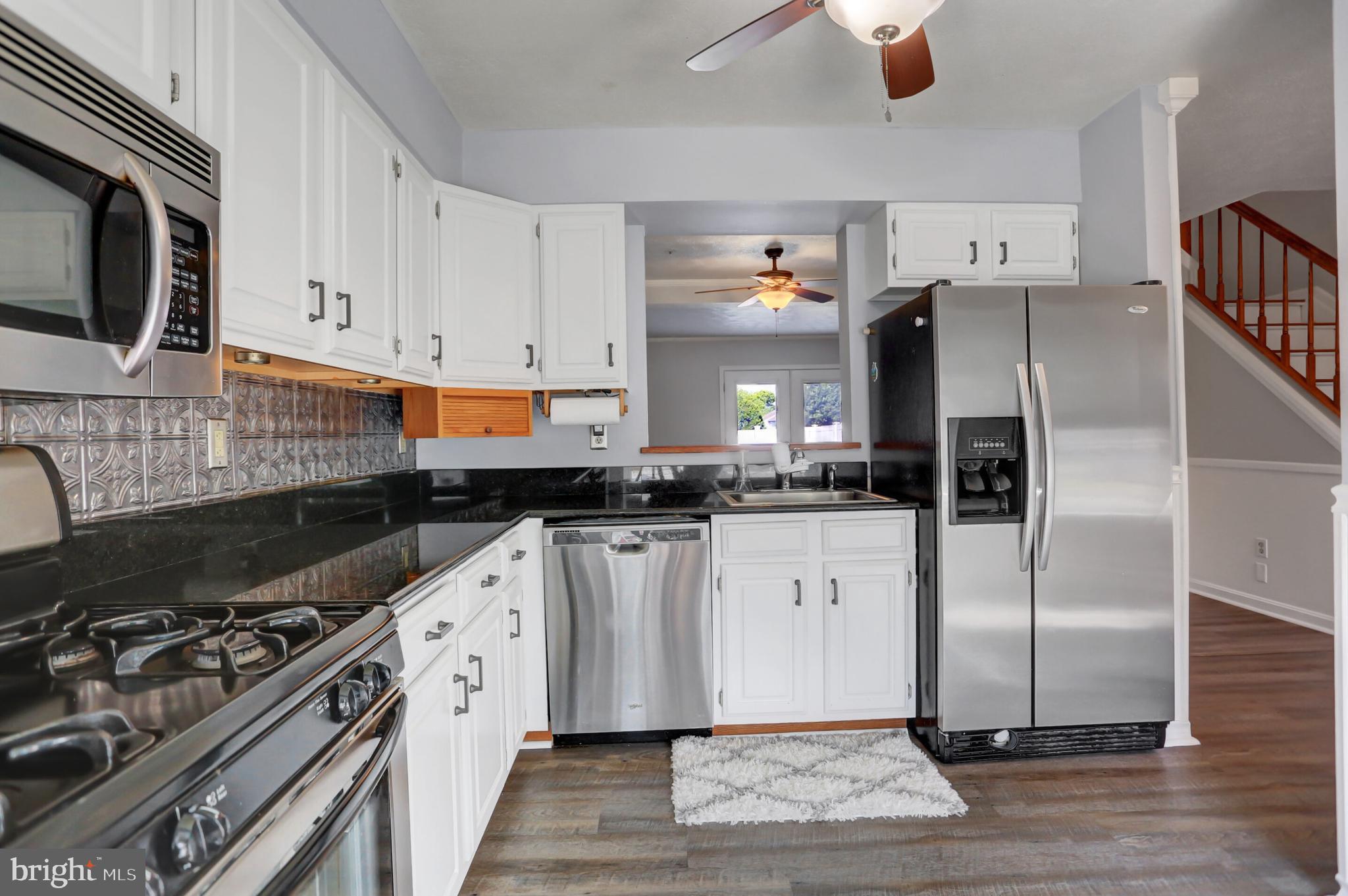 ROBERTS FIELD - Residential