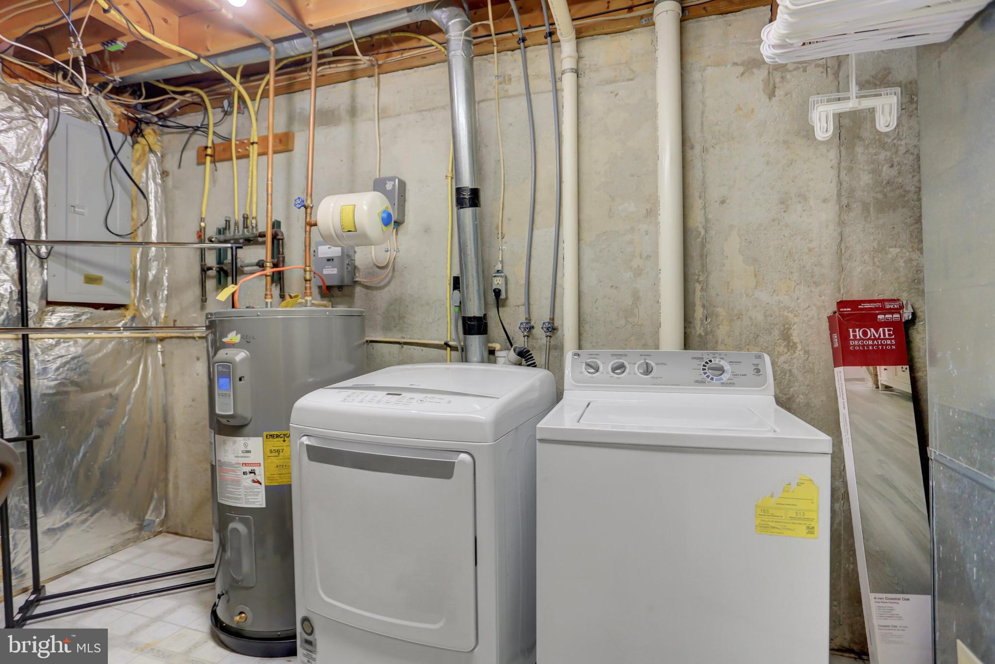 ROBERTS FIELD - Residential