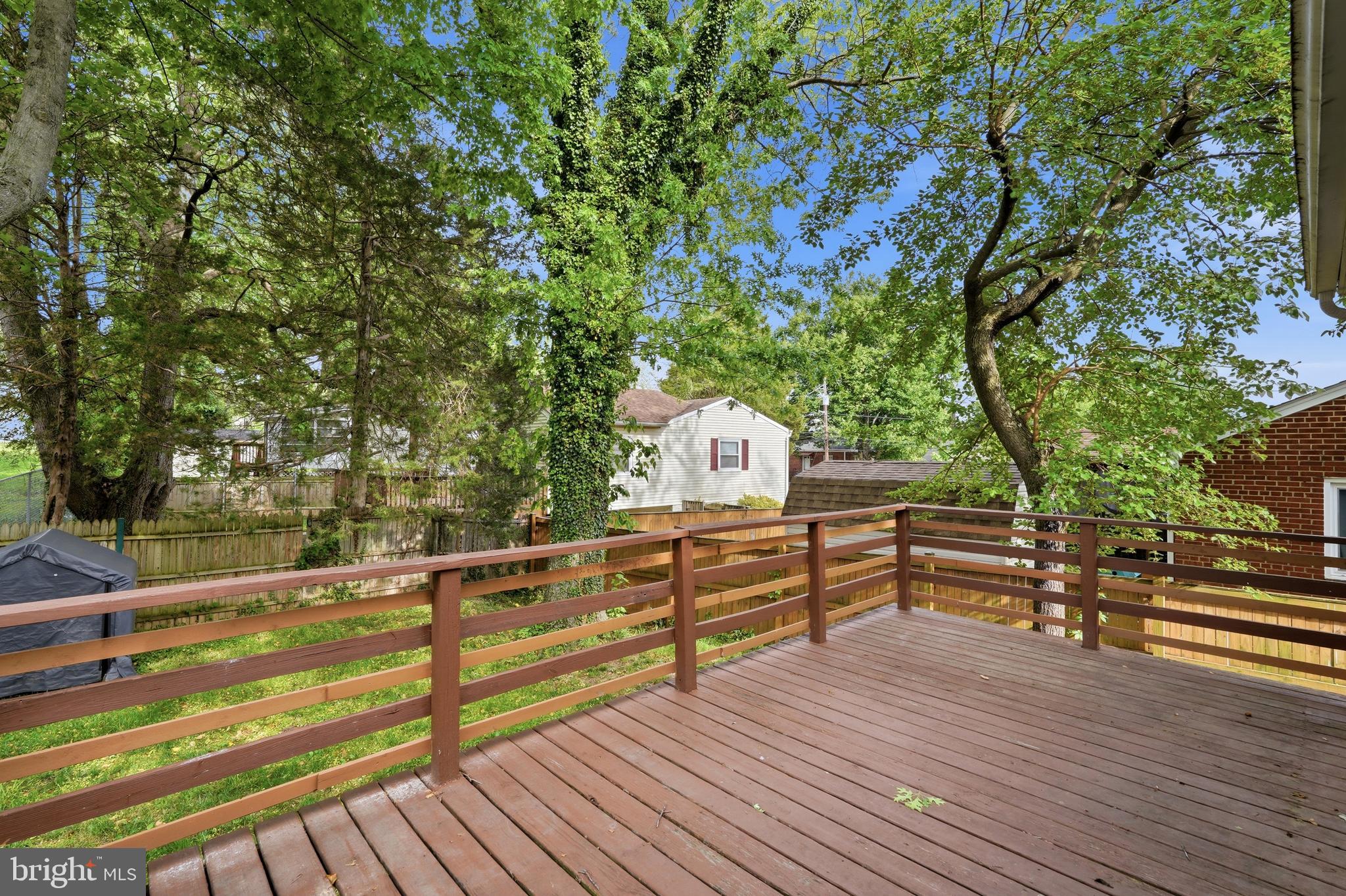 BURNT MILLS - Residential