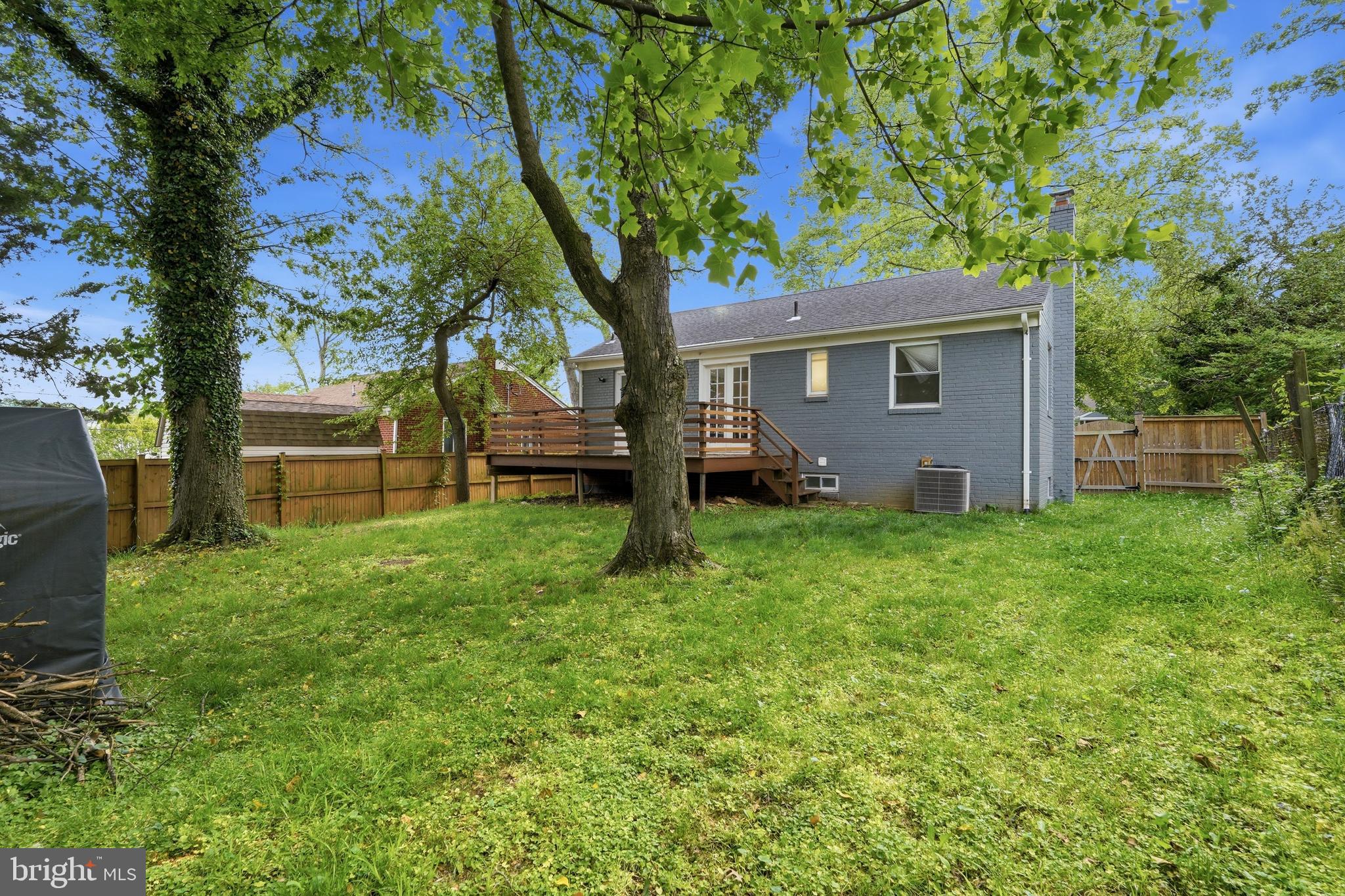 BURNT MILLS - Residential