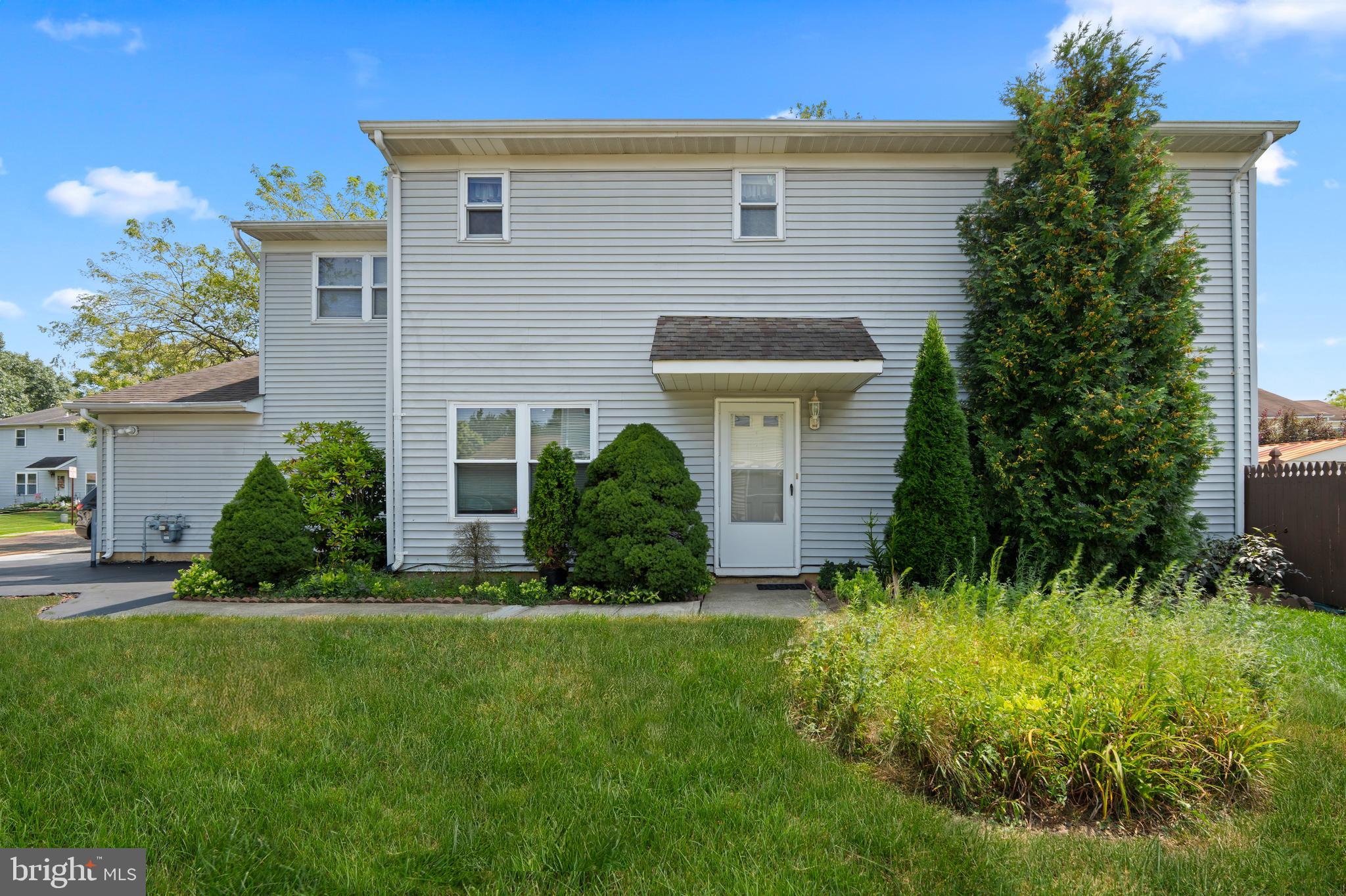16 SPYGLASS CT