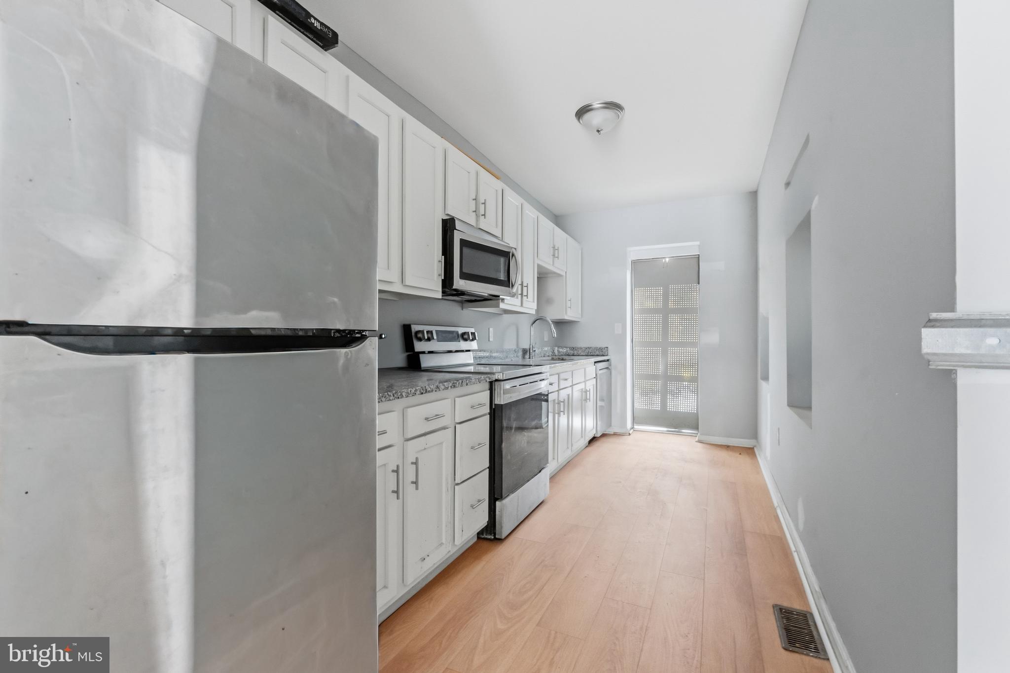 BIDDLE STREET - Residential