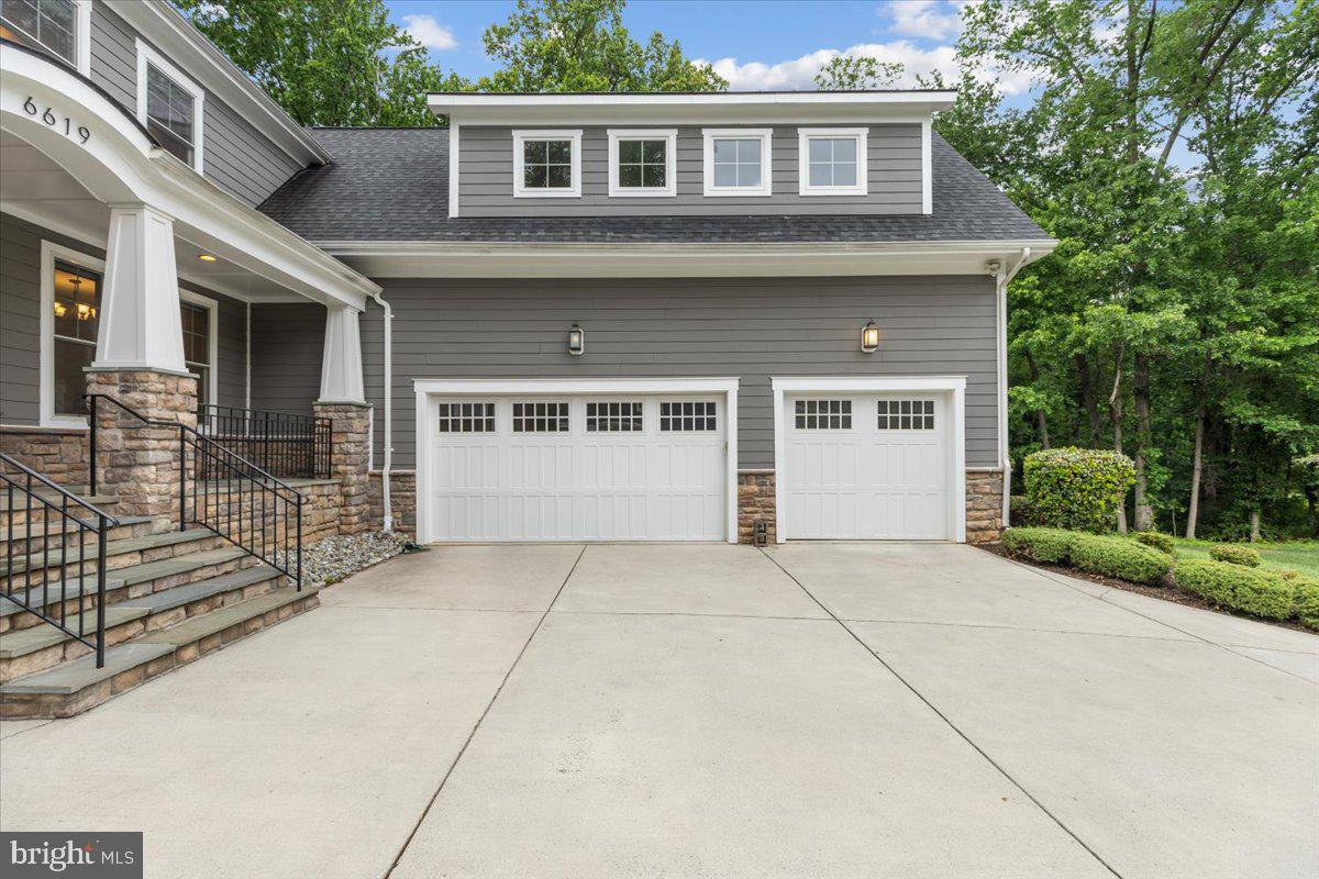 GRASS RIDGE - Residential