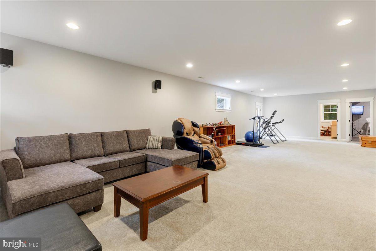 GRASS RIDGE - Residential