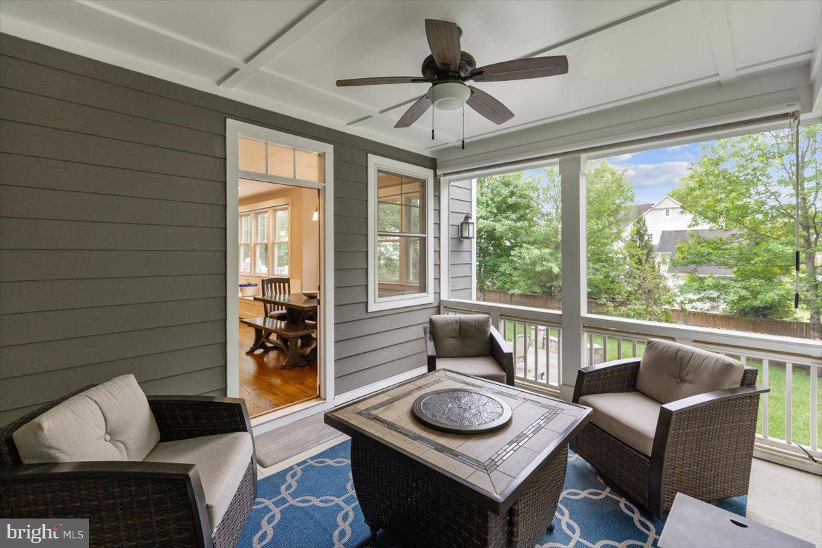 GRASS RIDGE - Residential