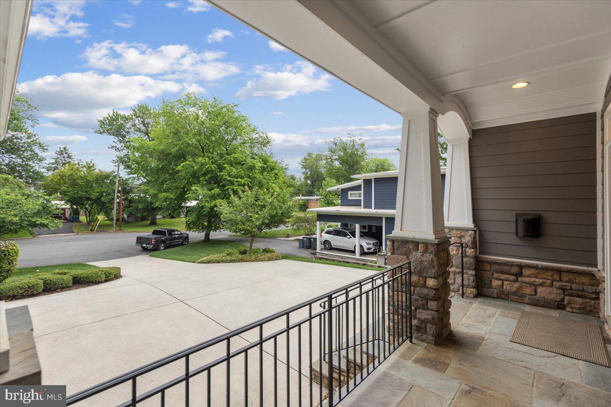 GRASS RIDGE - Residential