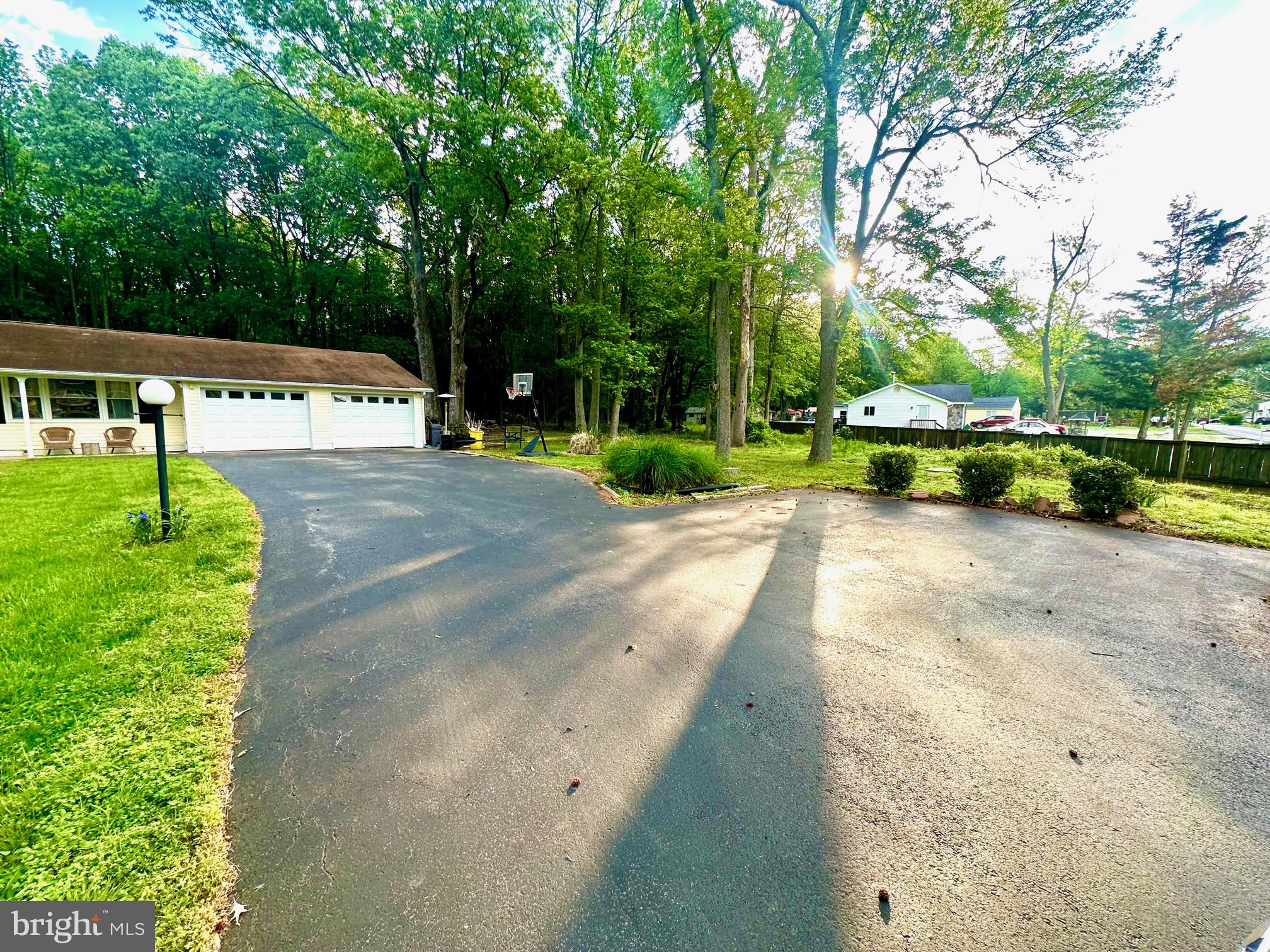 SHADY SIDE - Residential Lease