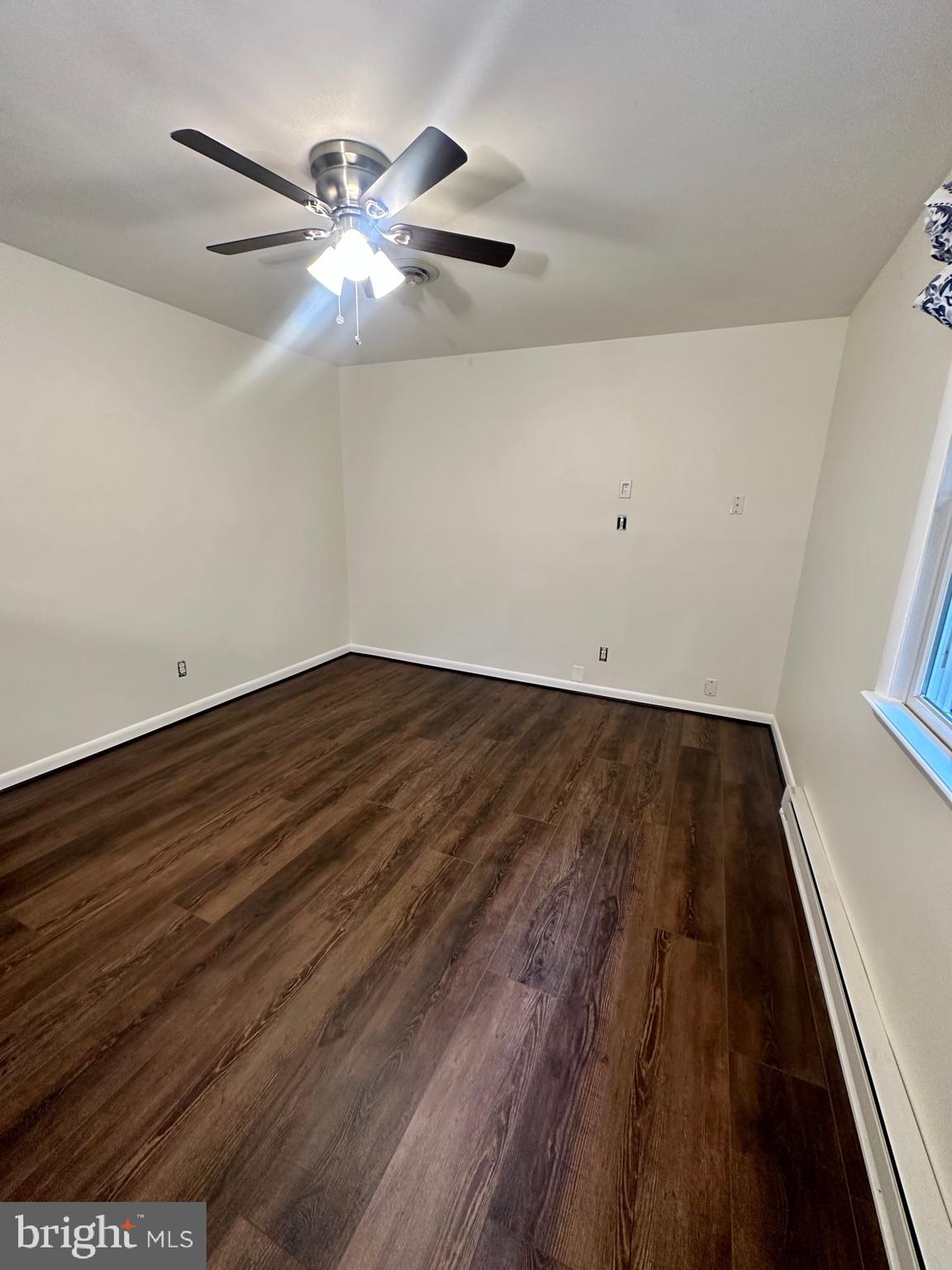 SHADY SIDE - Residential Lease