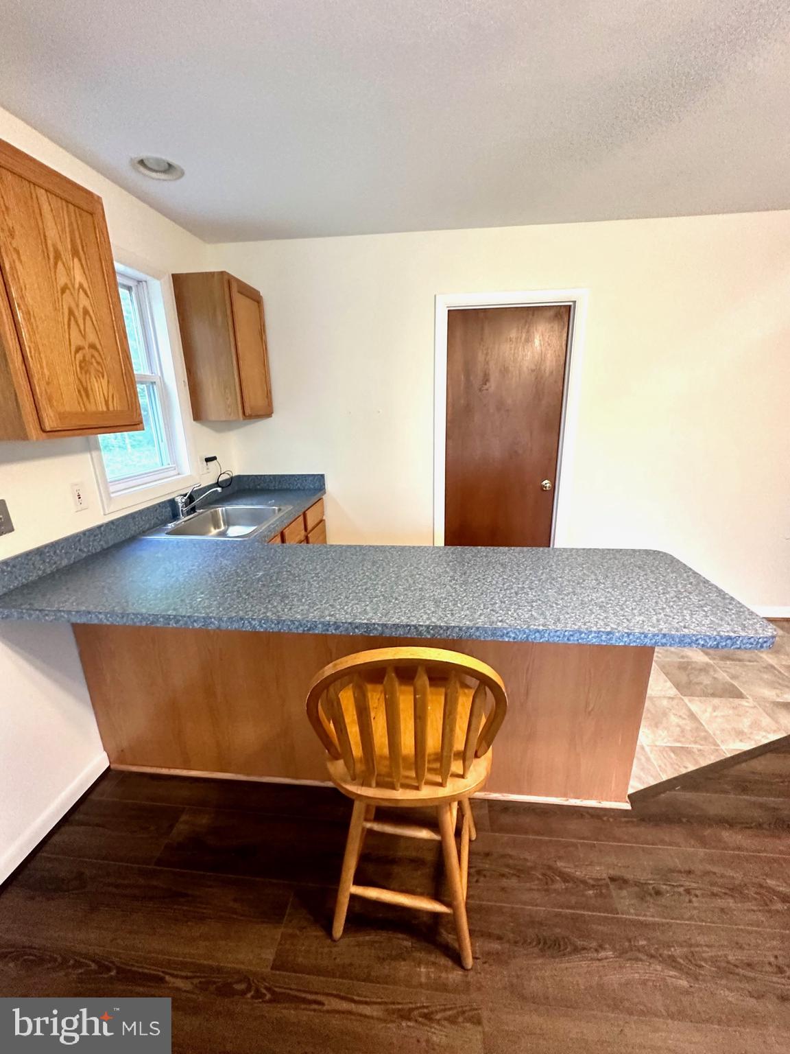 SHADY SIDE - Residential Lease