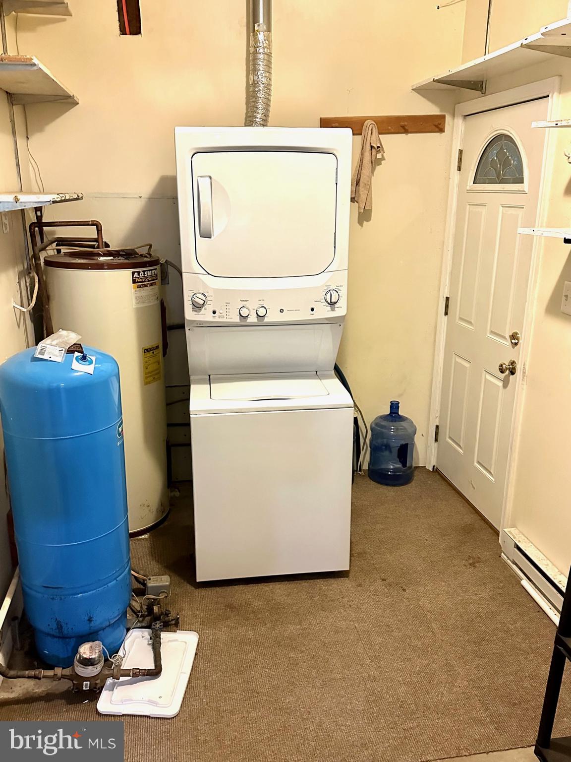 SHADY SIDE - Residential Lease