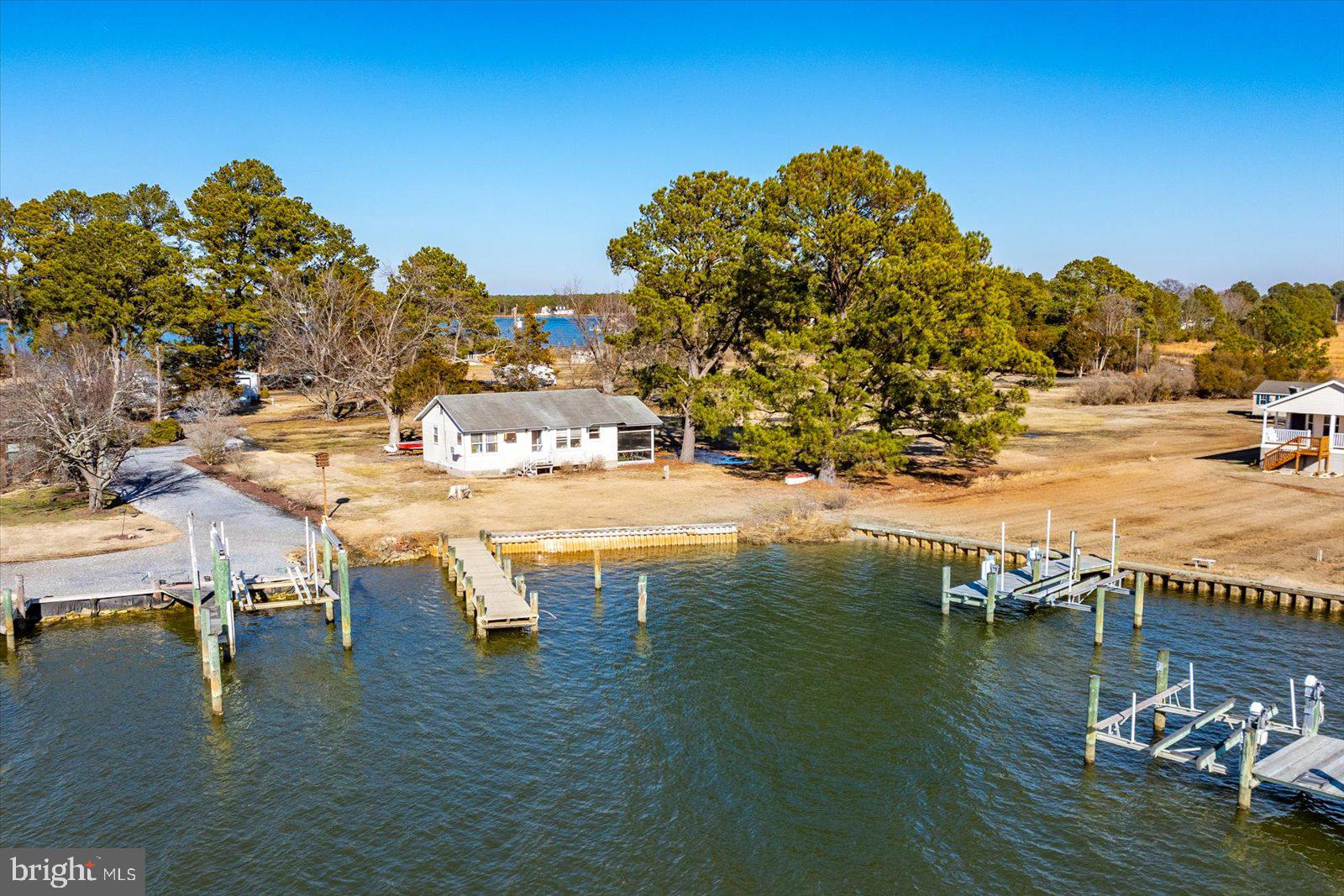 1326 BELL LANE