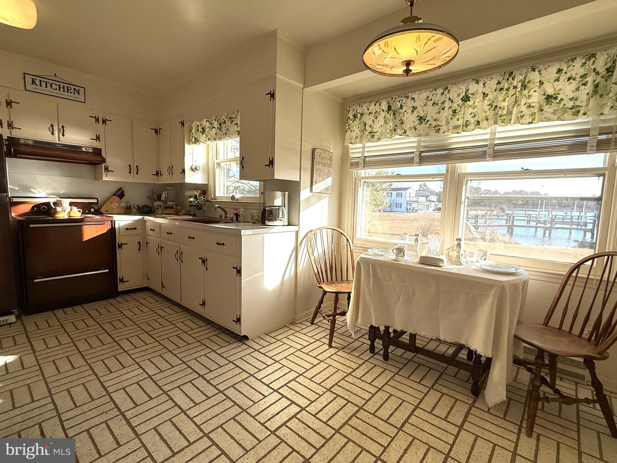 DEEP POINT - Residential