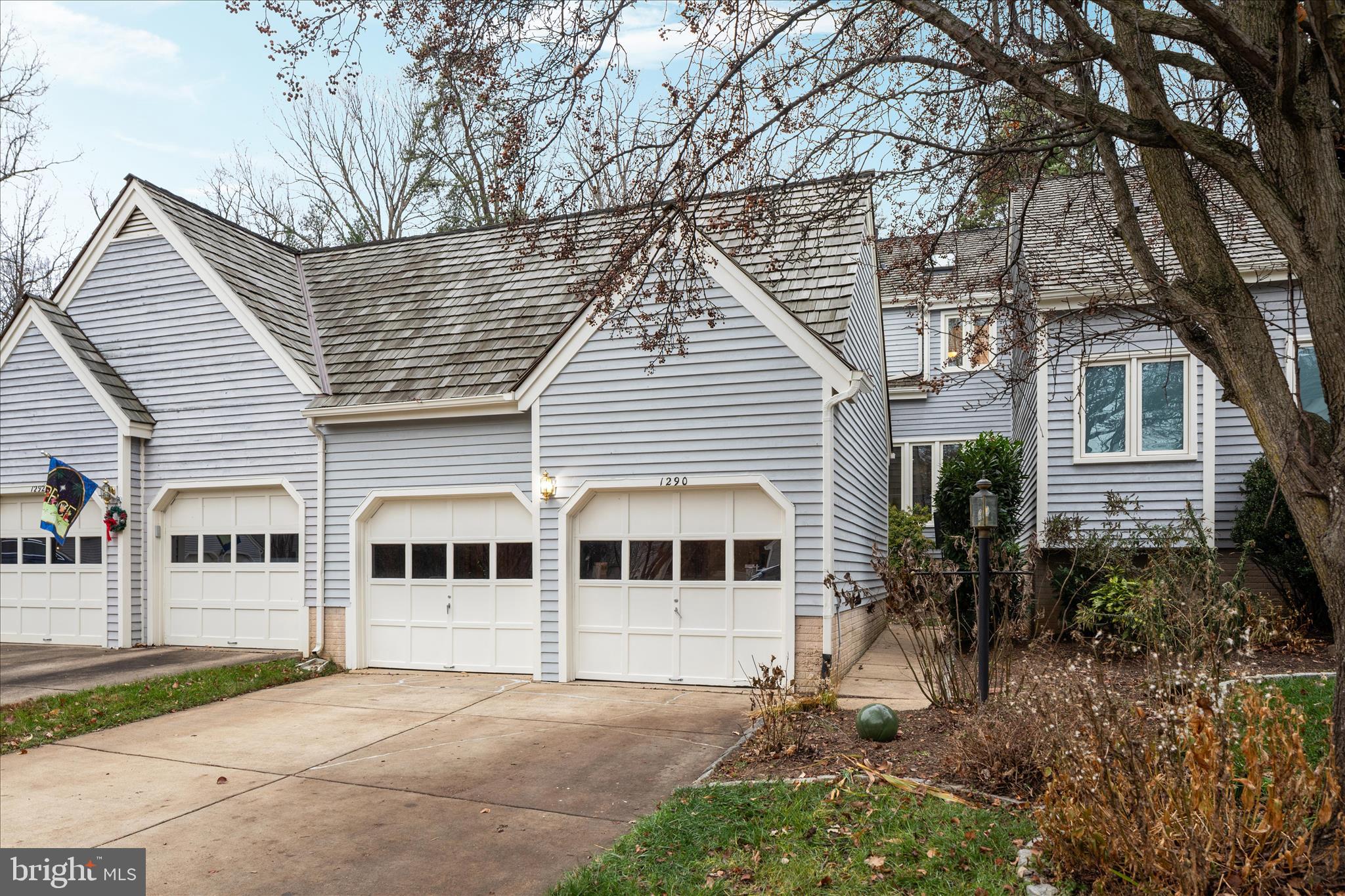 1290 WEDGEWOOD MANOR WAY