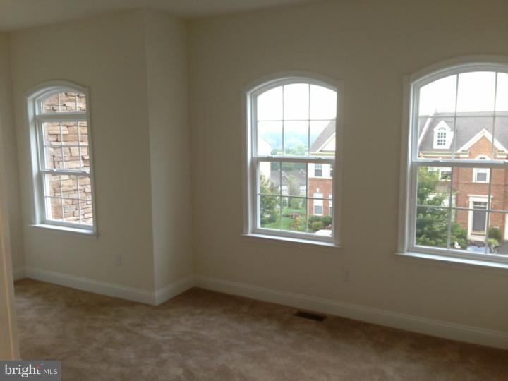 NORTHBROOK - Residential
