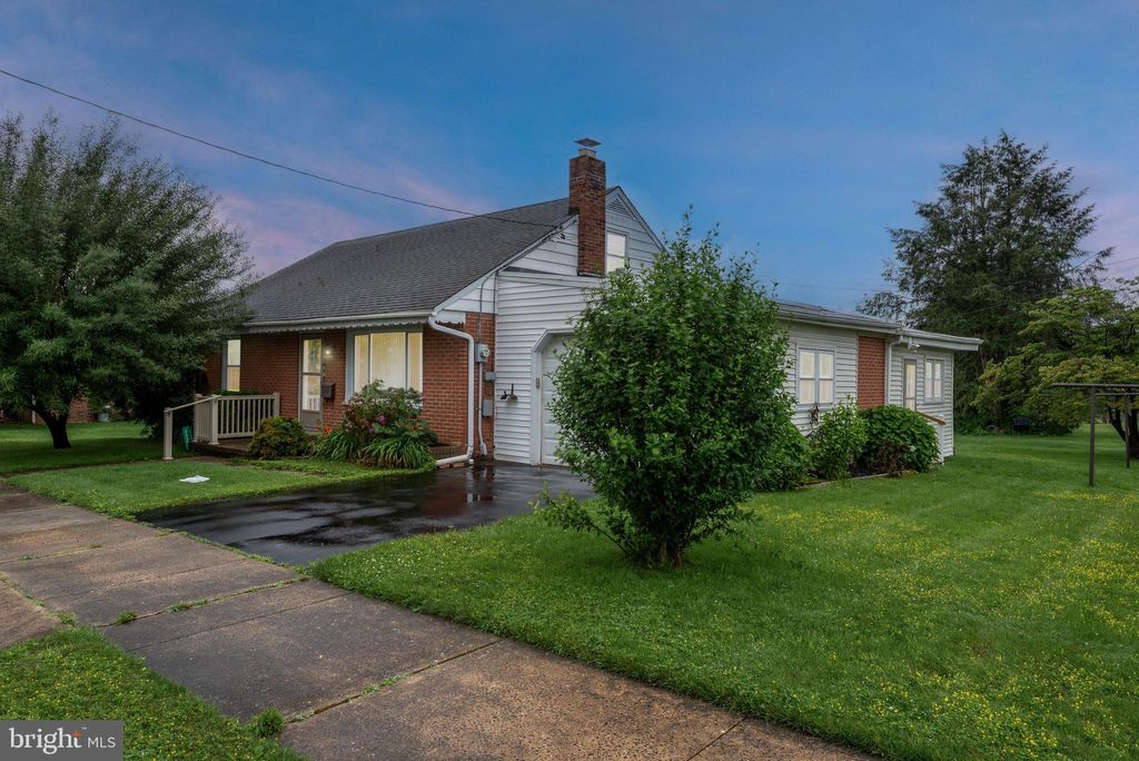 Photo of 112 N 7th Street, DENVER, PA 17517 (MLS # PALA2071648)