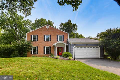Photo of 8 Bouldercrest Court, ROCKVILLE, MD 20850 (MLS # MDMC2235944)