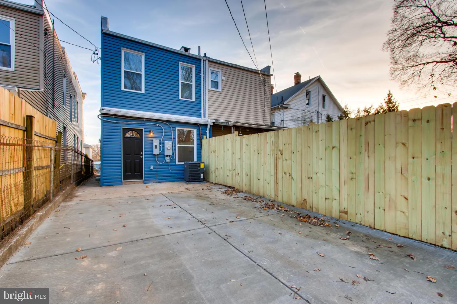 HAMPDEN HISTORIC DISTRICT - Residential