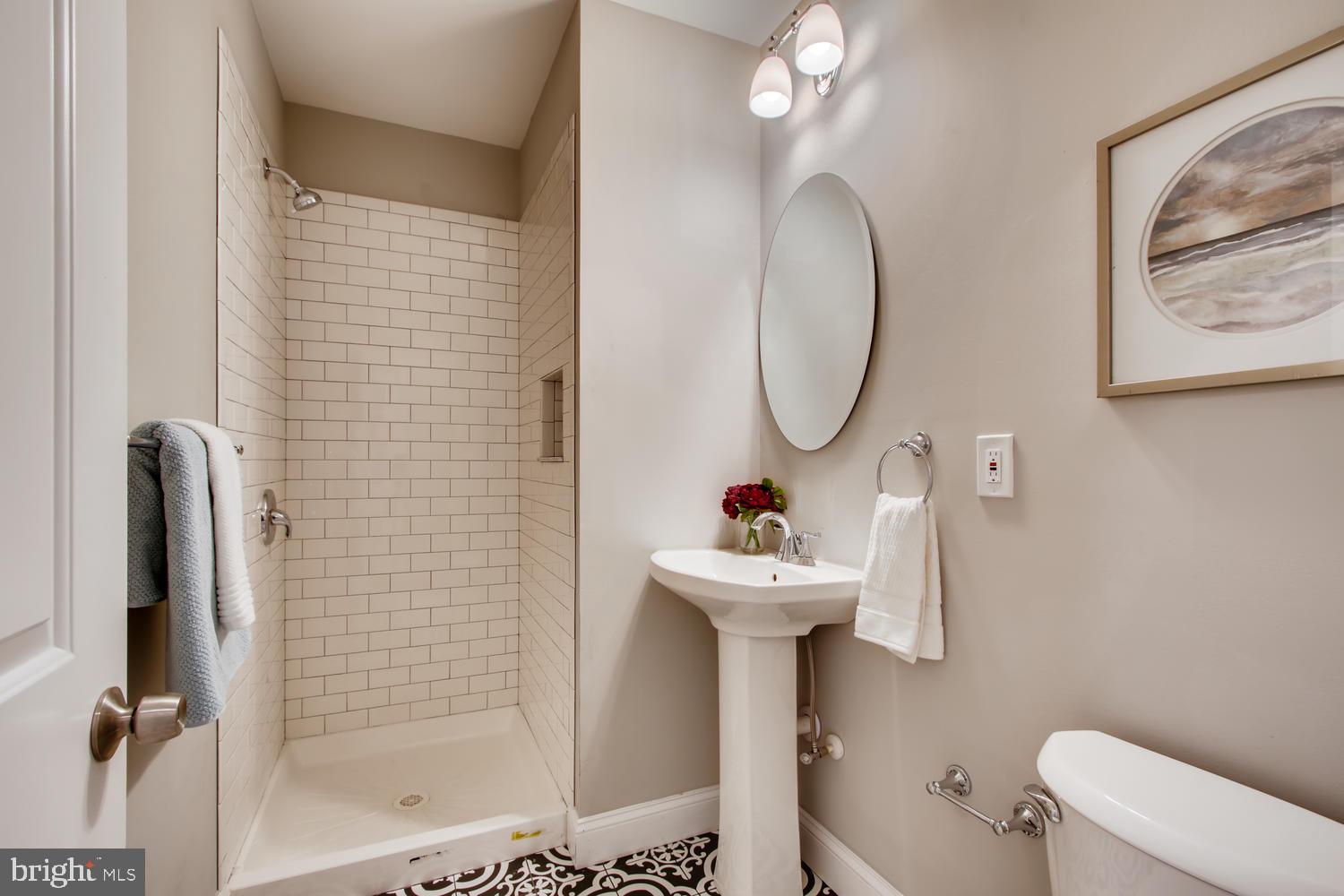 HAMPDEN HISTORIC DISTRICT - Residential