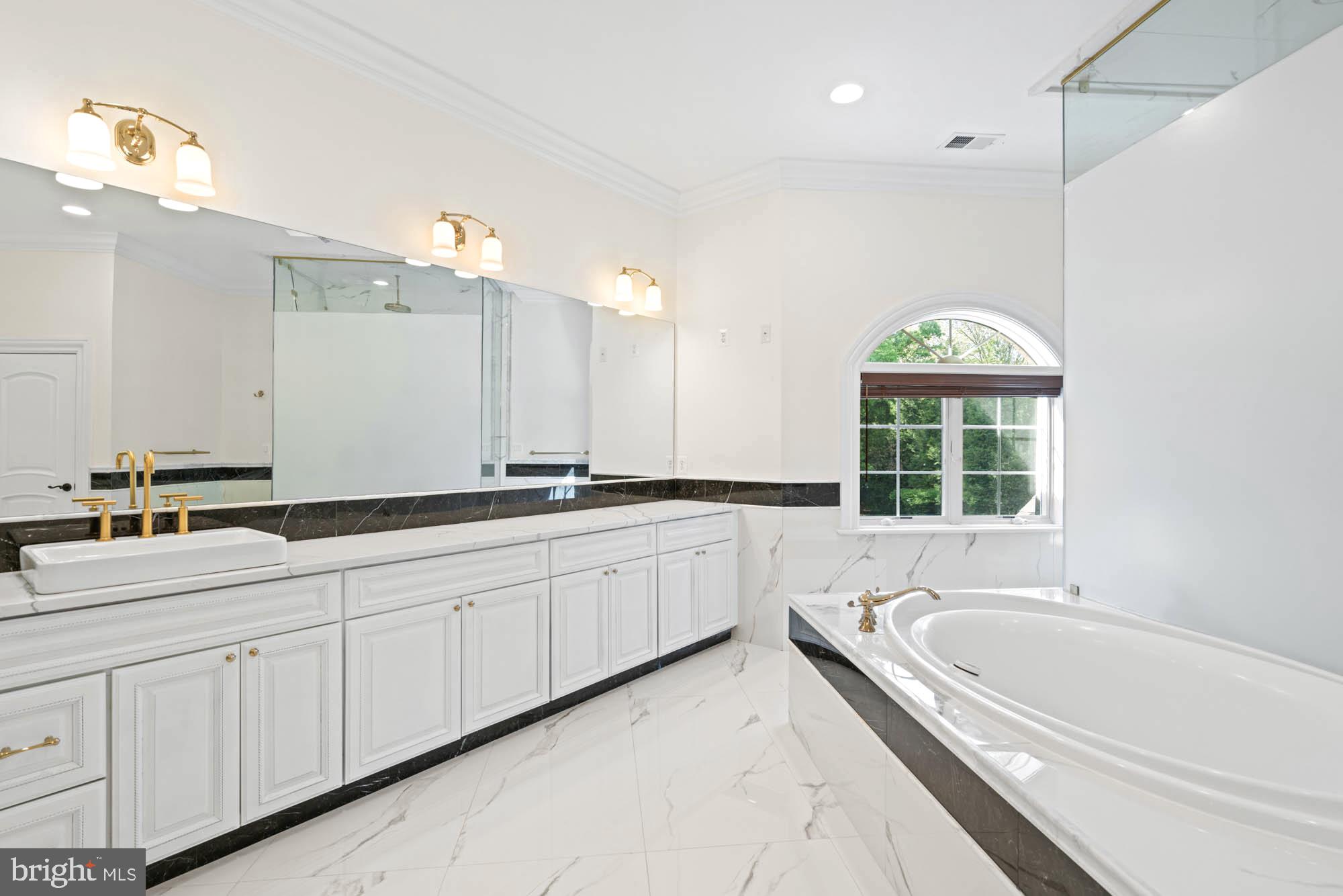 GREEN ACRES - Residential