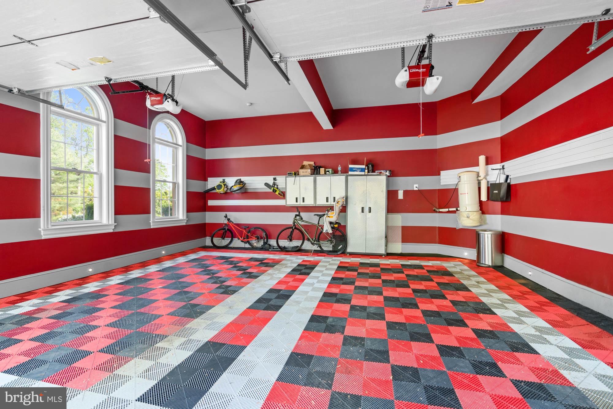 GREEN ACRES - Residential