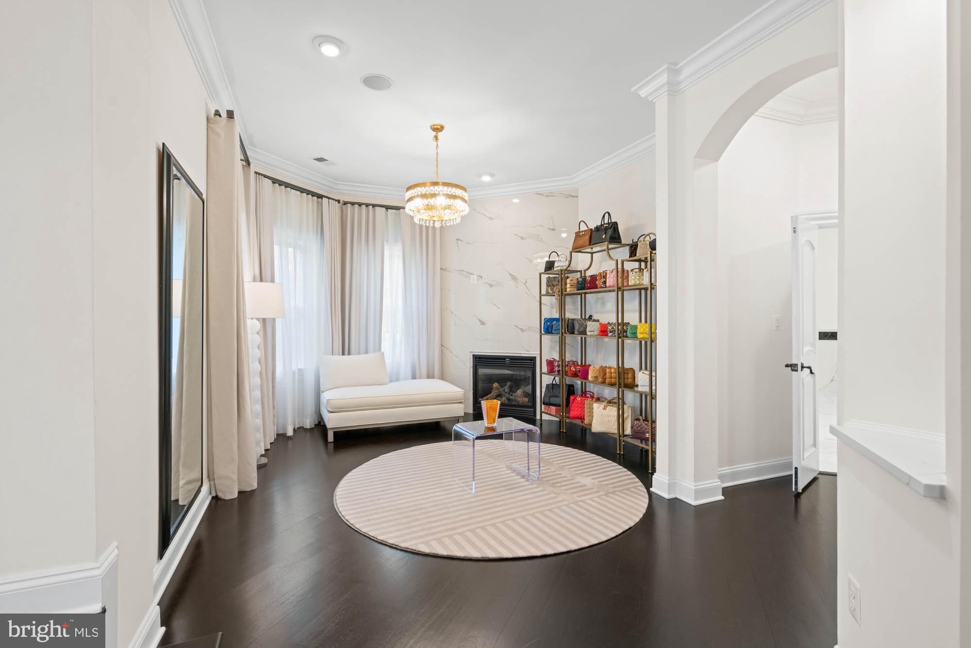 GREEN ACRES - Residential