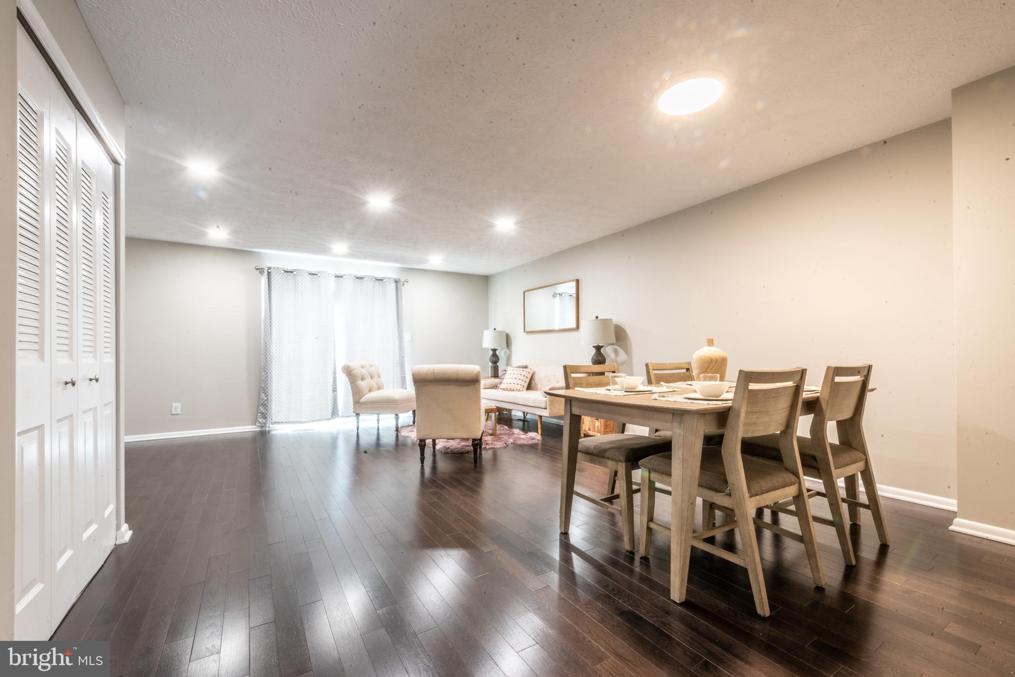 WEST SHORE - Residential