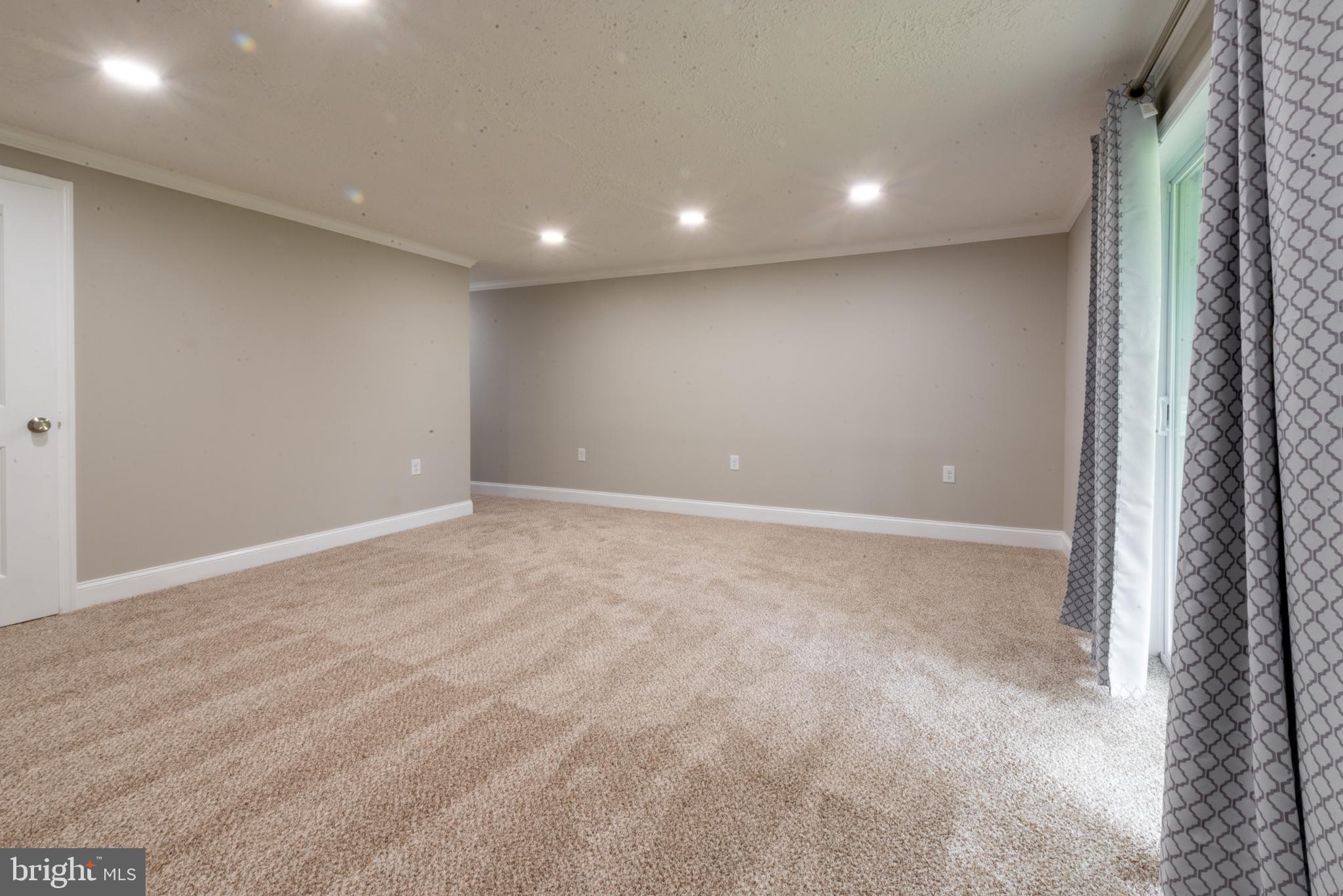 WEST SHORE - Residential