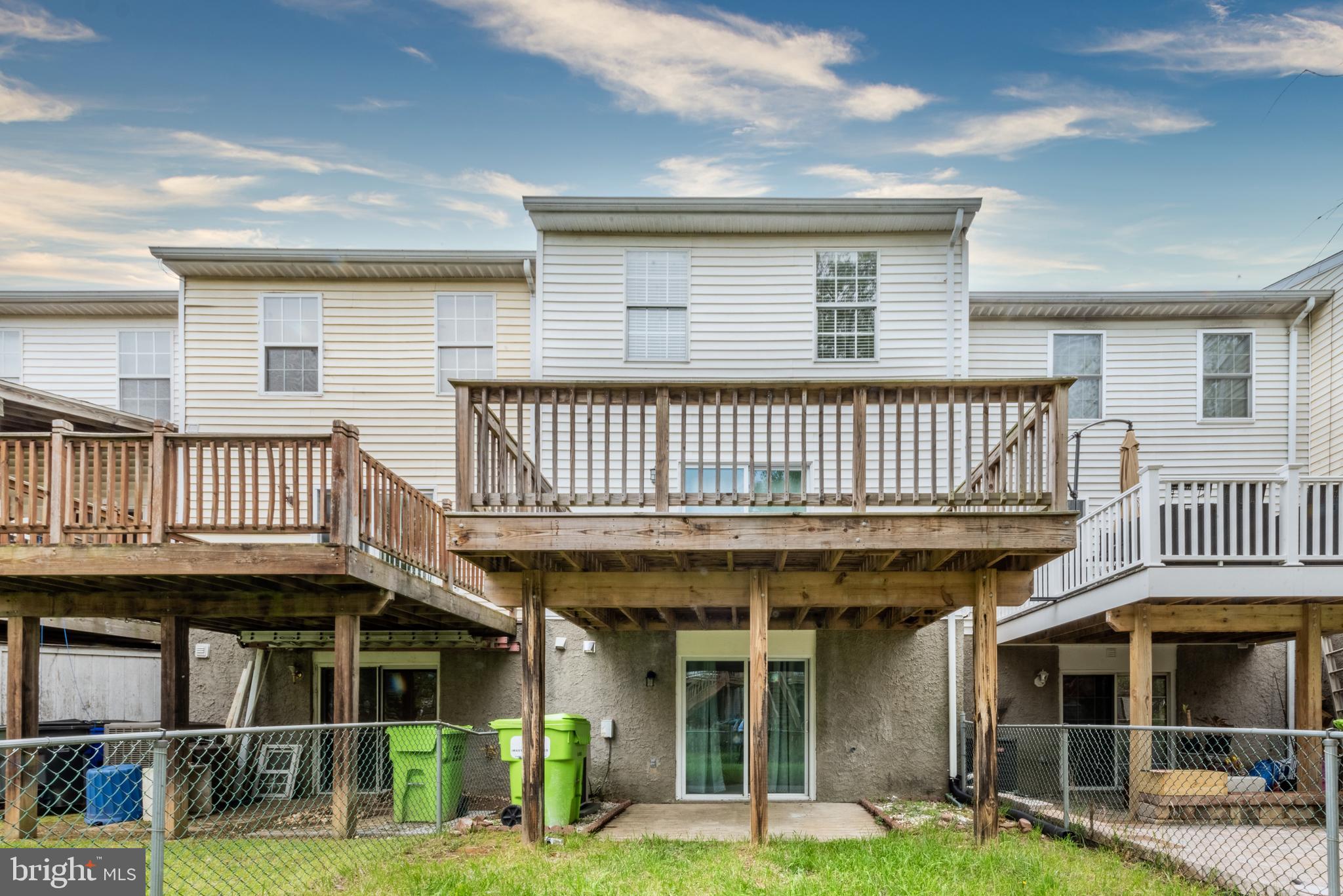 WEST SHORE - Residential