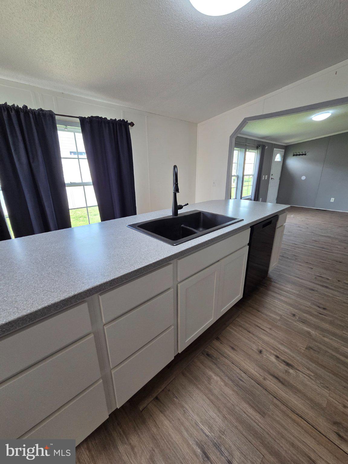 MIDLAND PARK - Residential