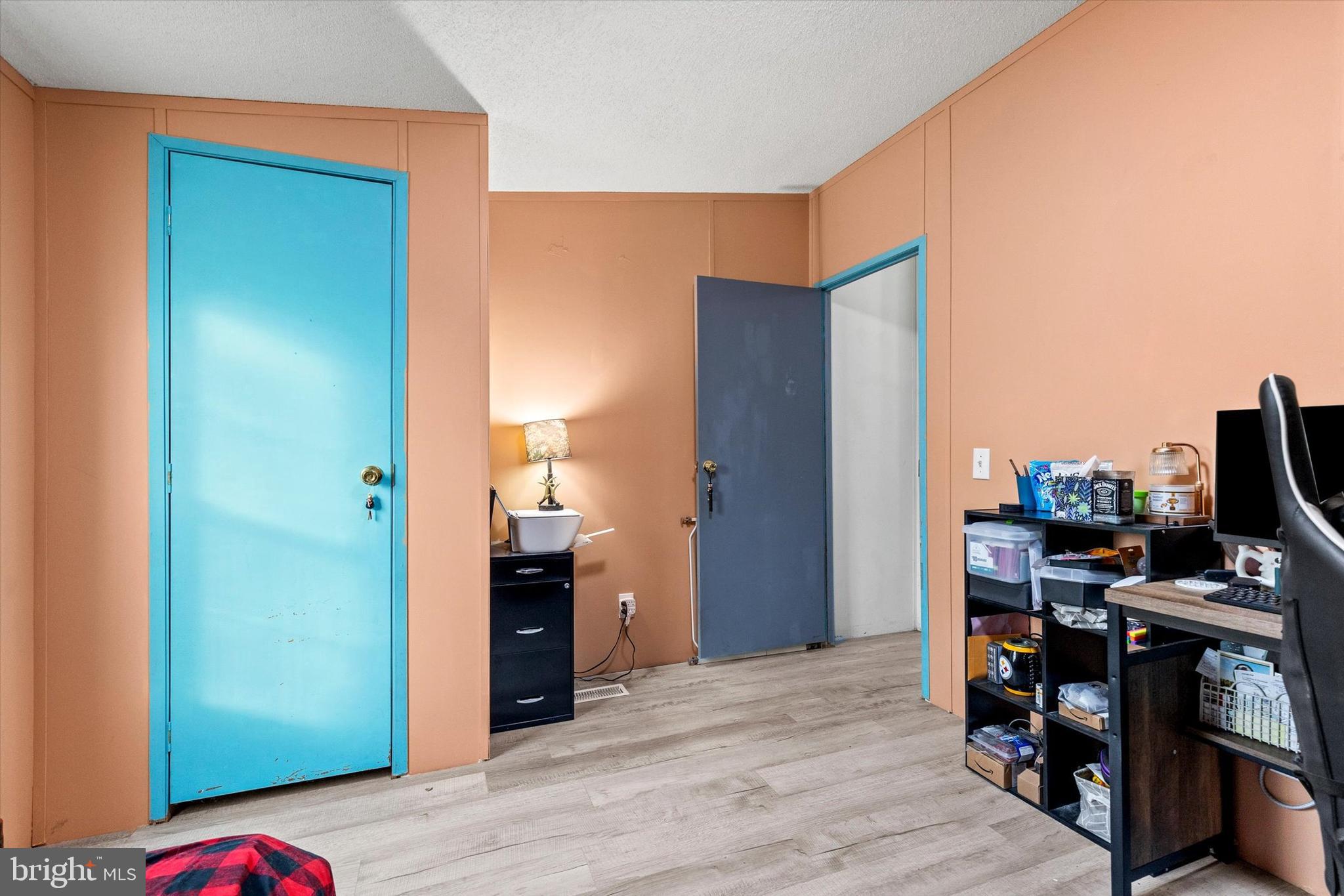 MIDLAND PARK - Residential