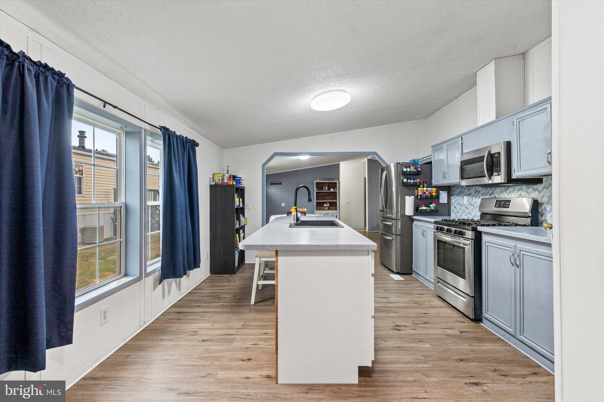 MIDLAND PARK - Residential