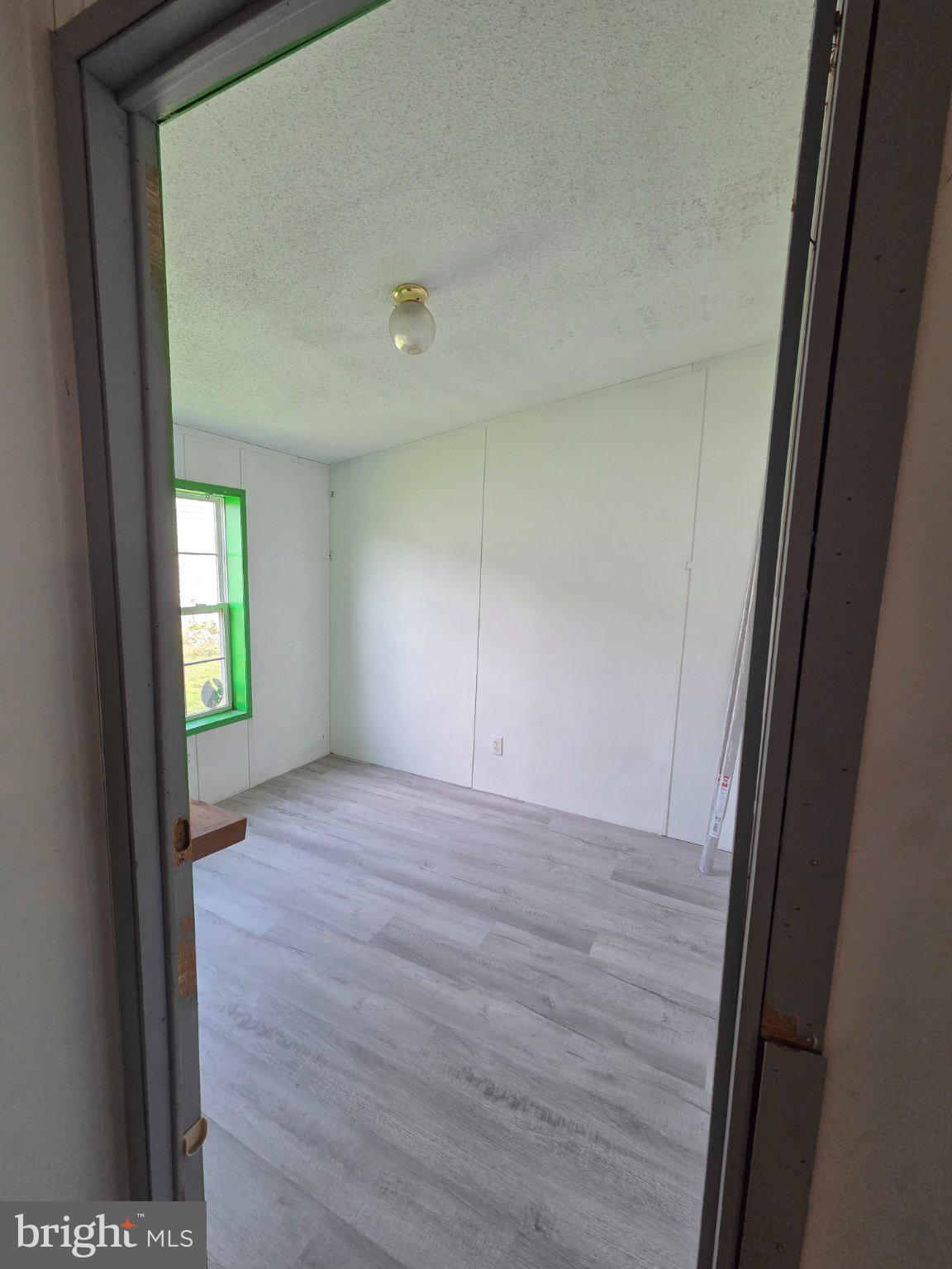 MIDLAND PARK - Residential