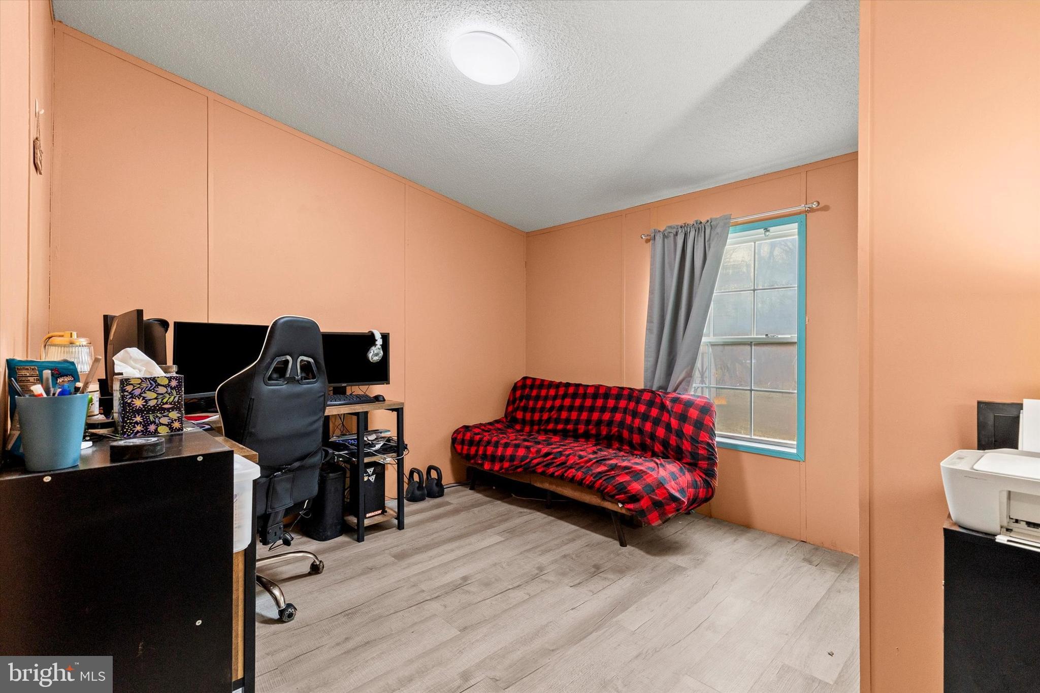 MIDLAND PARK - Residential