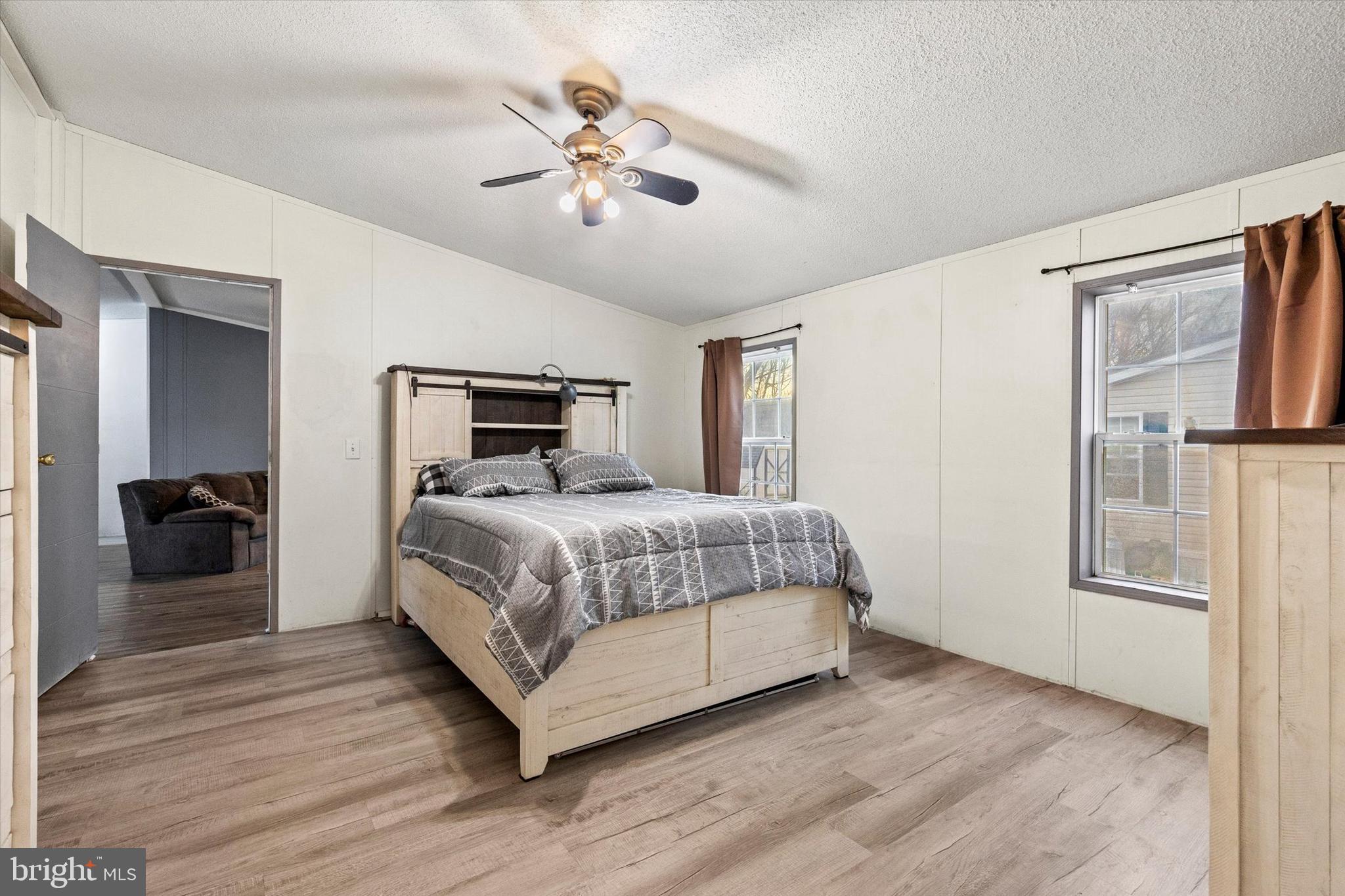 MIDLAND PARK - Residential